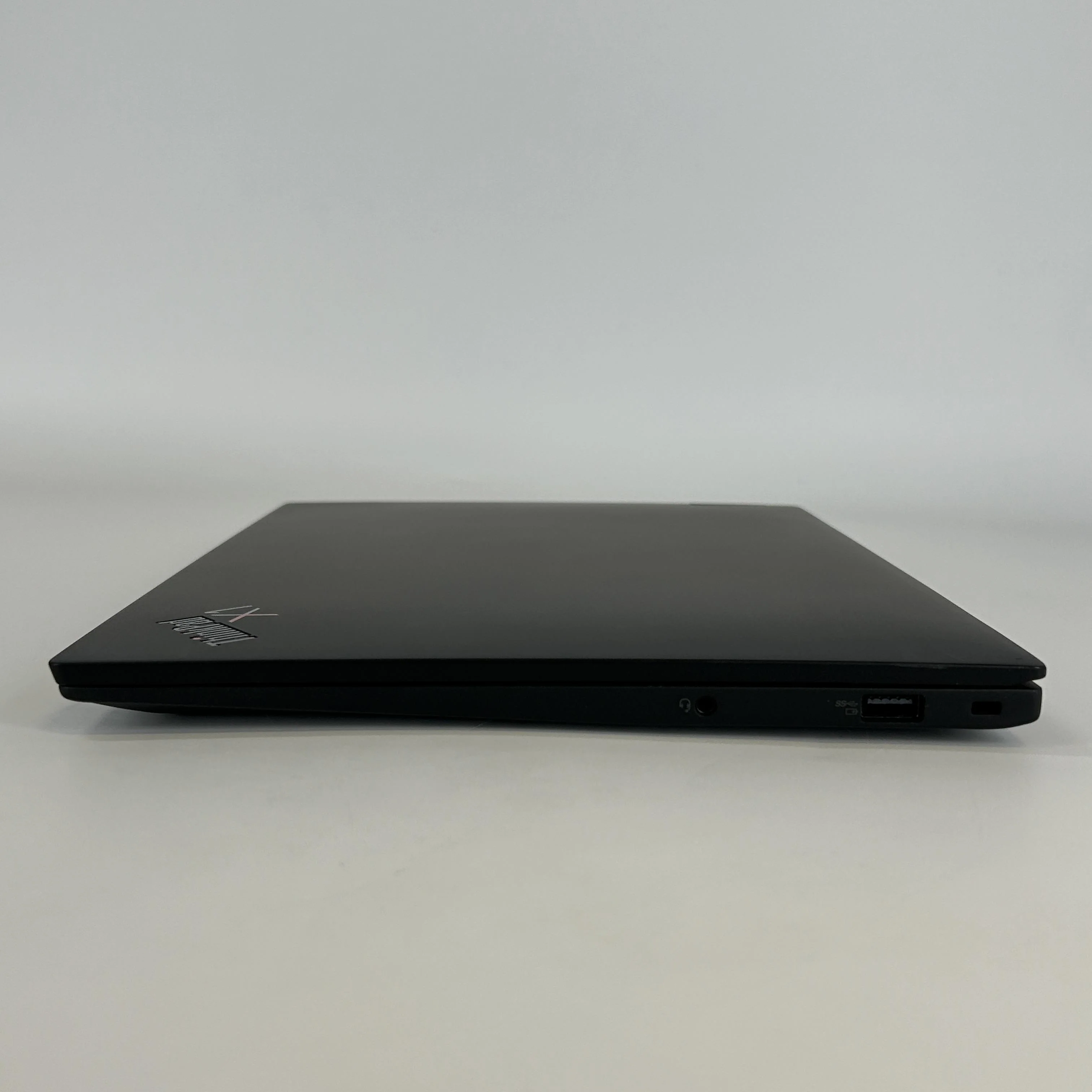 Lenovo ThinkPad X1 Carbon Gen 10 14 Black 1.7 GHz Intel Core i5 12th Gen. 16GB RAM 512GB Solid State Drive - Image 11