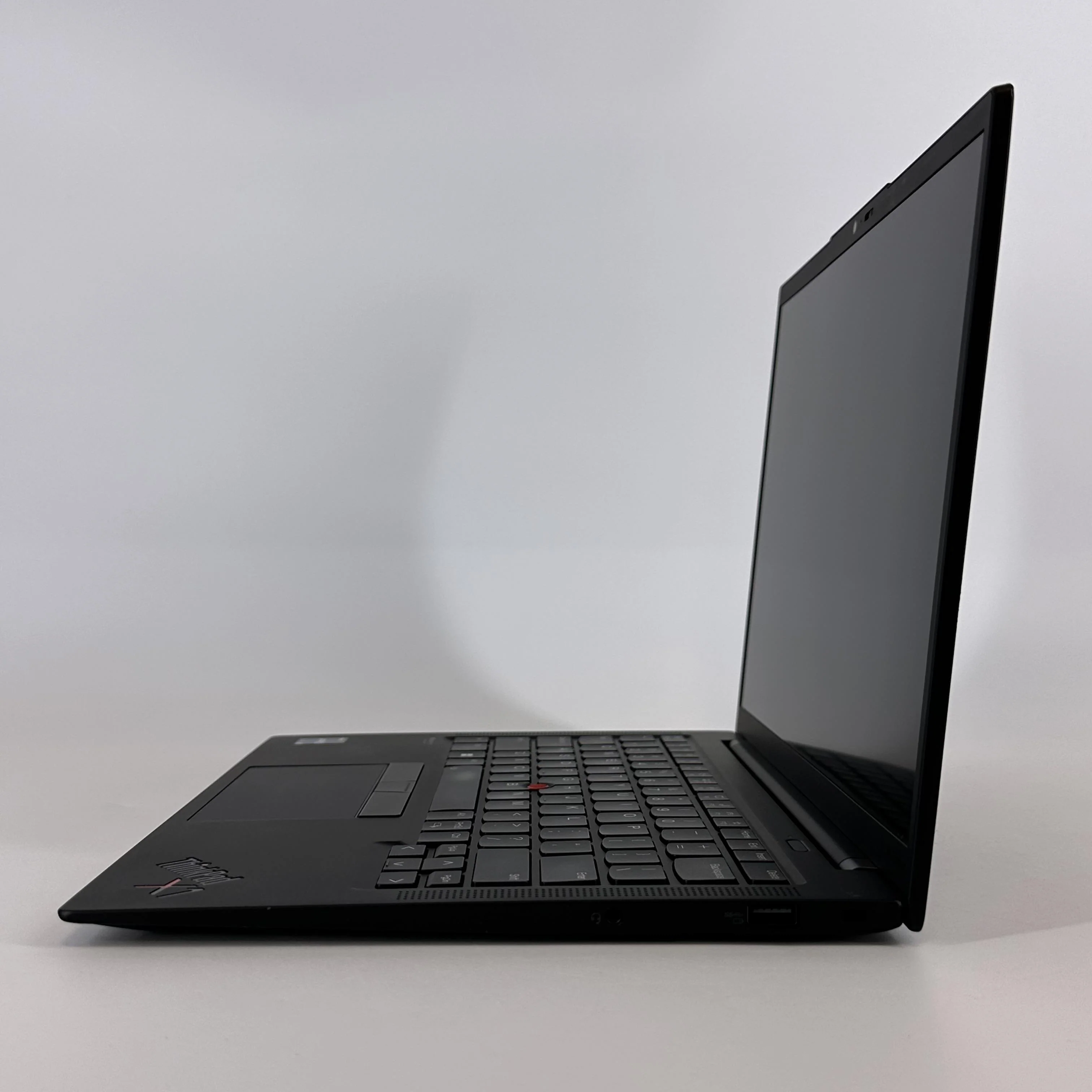 Lenovo ThinkPad X1 Carbon Gen 10 14 Black 1.8 GHz Intel Core i7 12th Gen. 32GB RAM 256GB Solid State Drive - Image 4