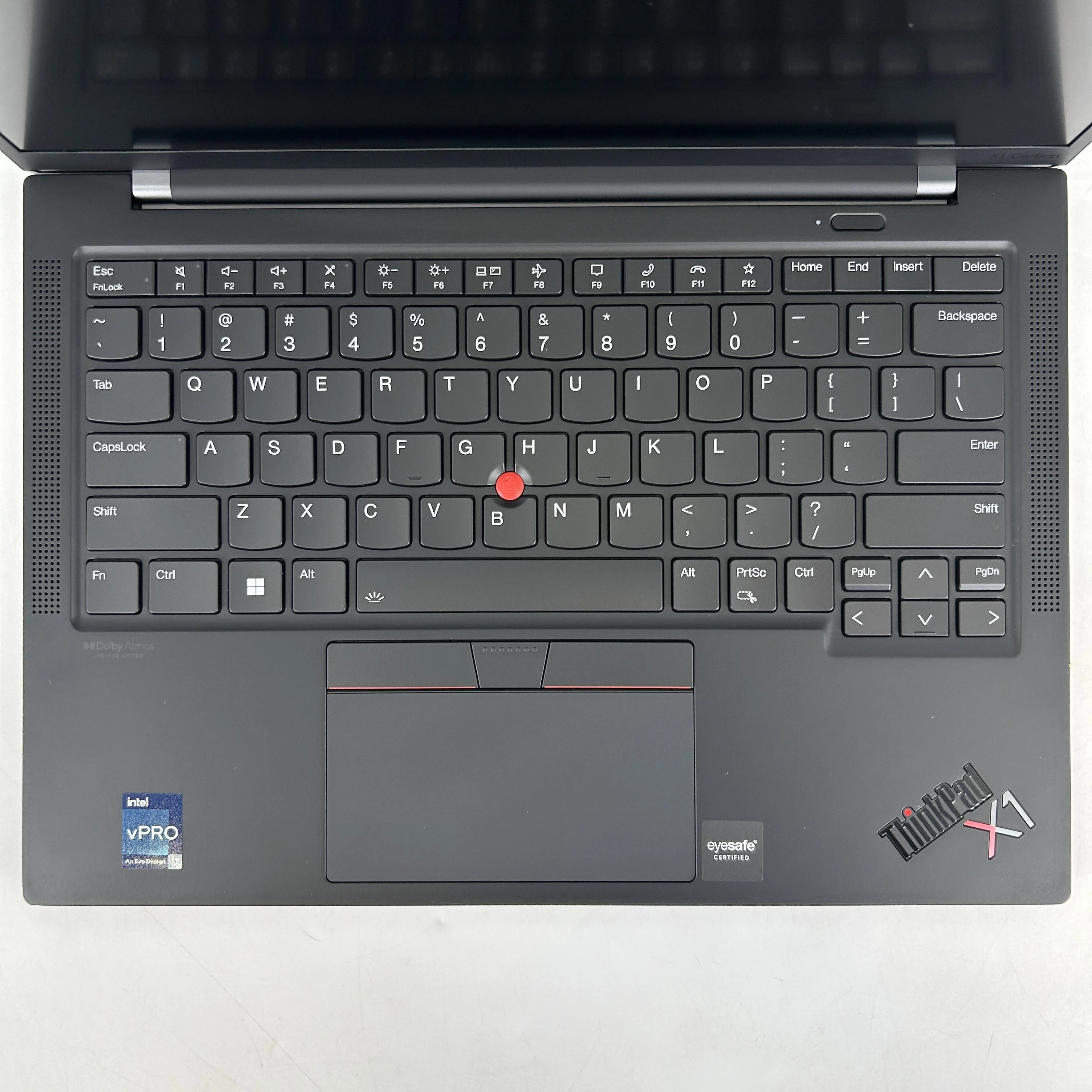 Lenovo ThinkPad X1 Carbon Gen 10 14 Black 2.2 GHz Intel Core i7 12th Gen. 32GB RAM 1TB Solid State Drive - Image 2