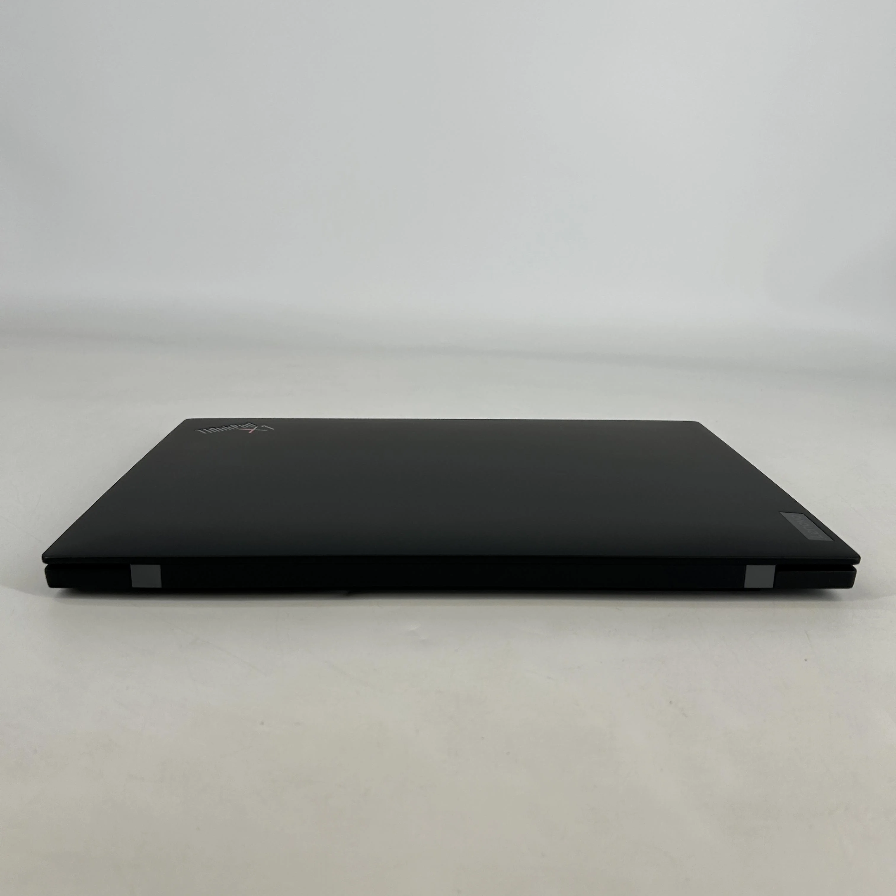 Lenovo ThinkPad X1 Carbon Gen 10 14 Black 2.2 GHz Intel Core i7 12th Gen. 32GB RAM 1TB Solid State Drive - Image 8