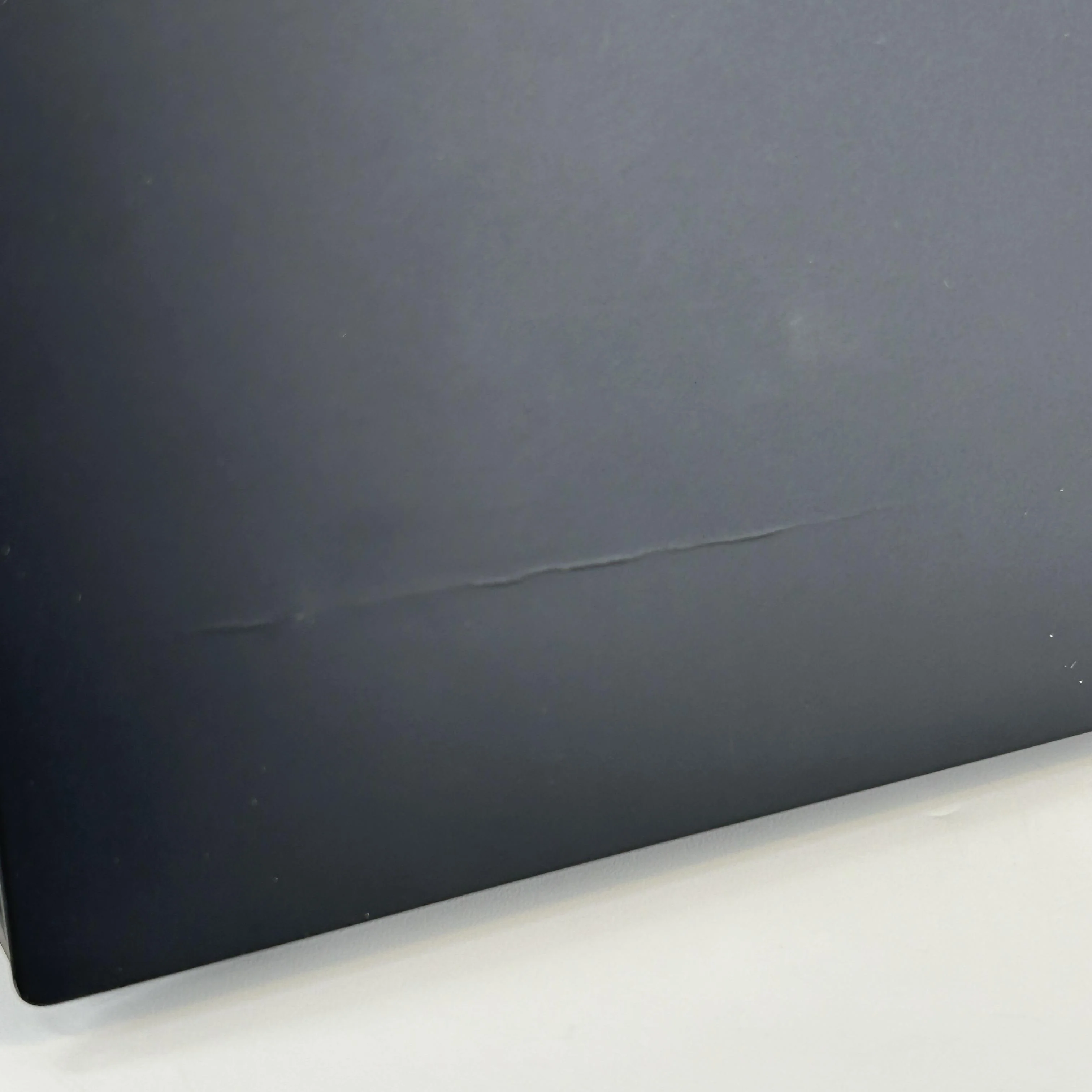 Lenovo ThinkPad X1 Carbon Gen 10 14 Black 2.2 GHz Intel Core i7 12th Gen. 32GB RAM 1TB Solid State Drive - Image 3