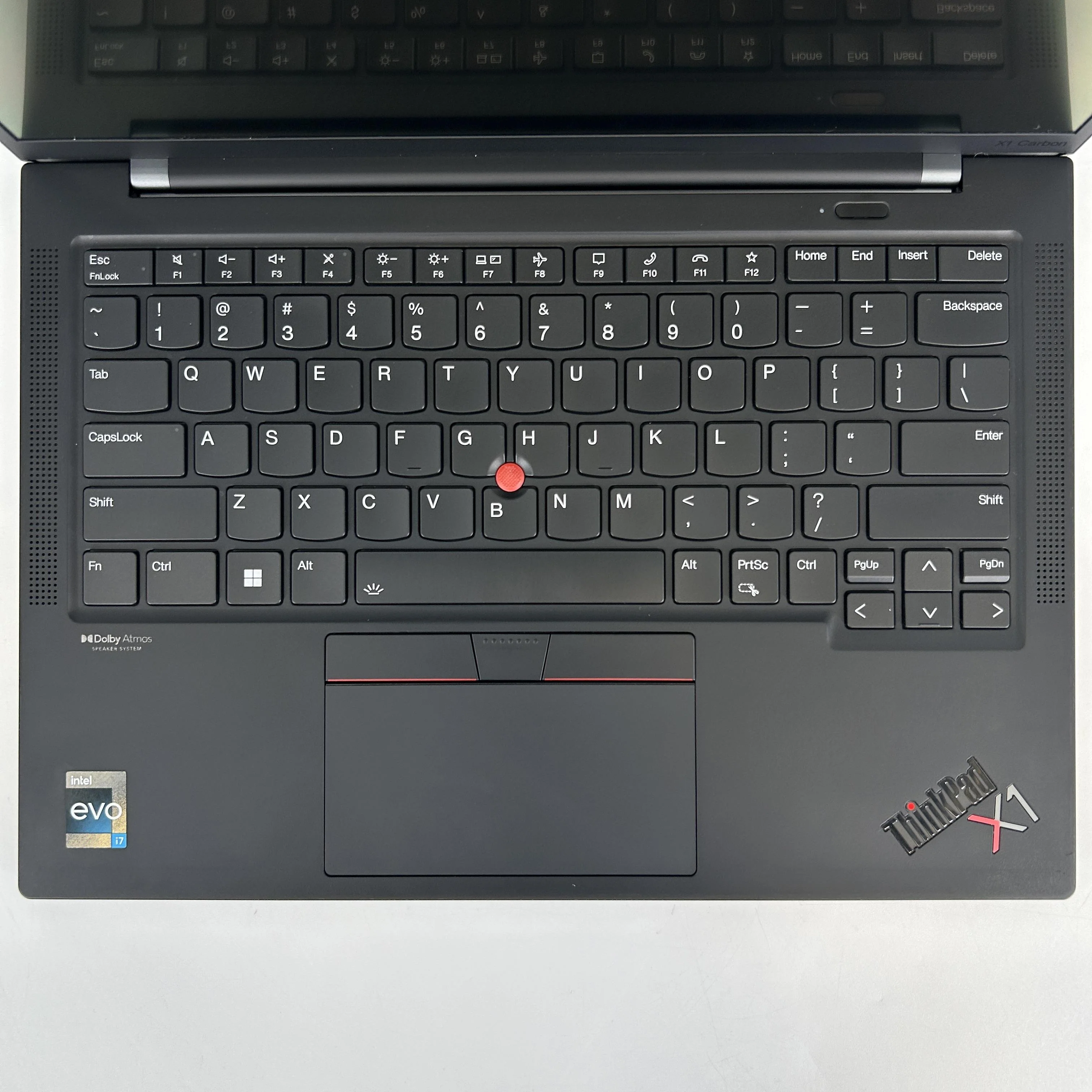 Lenovo ThinkPad X1 Carbon Gen 10 14 Gray 1.8 GHz Intel Core i7 12th Gen. 32GB RAM 1TB Solid State Drive - Image 2