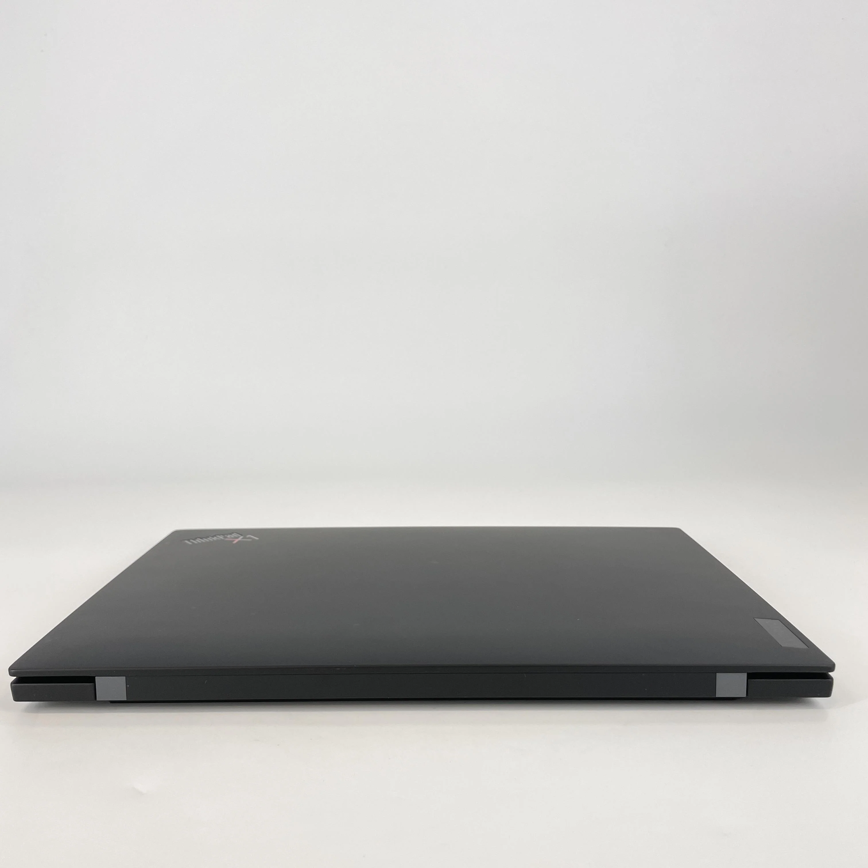 Lenovo ThinkPad X1 Carbon Gen 10 14 Gray 2.2 GHz Intel Core i7 12th Gen. 16GB RAM 512GB Solid State Drive - Image 5