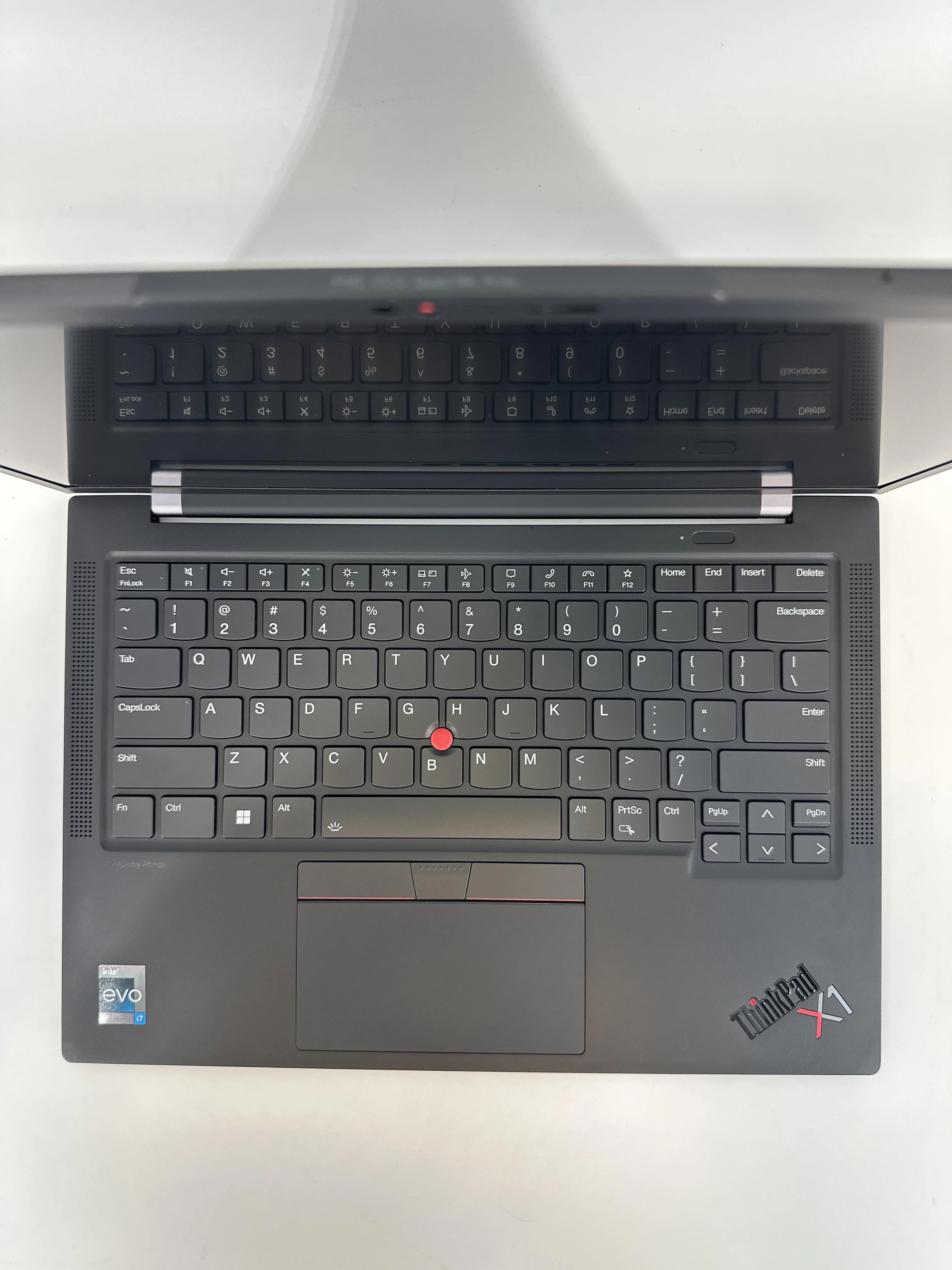 Lenovo ThinkPad X1 Carbon Gen 11 14 Black 1.7 GHz Intel Core i7 13th Gen. 16GB RAM 512GB Solid State Drive - Image 2
