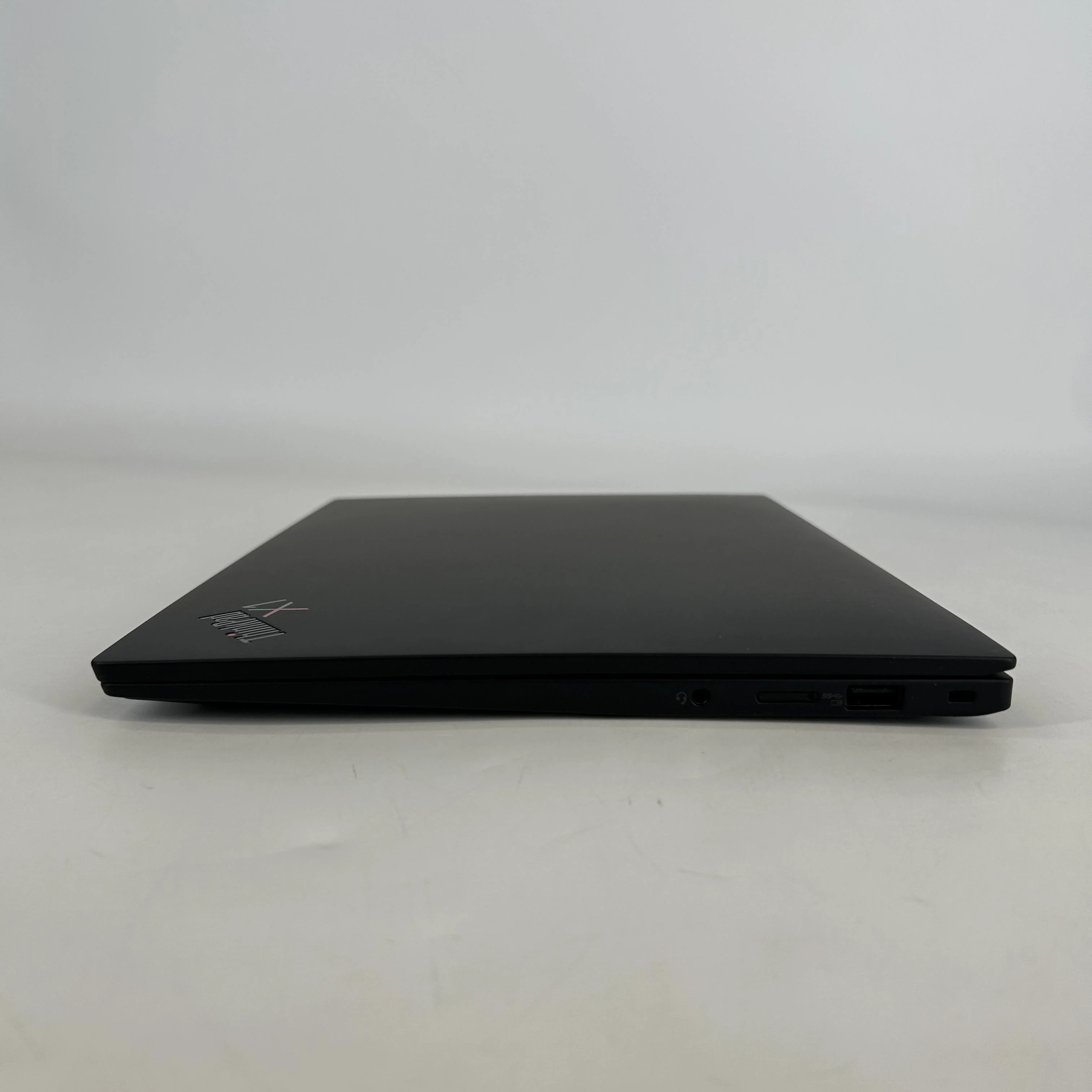 Lenovo ThinkPad X1 Carbon Gen 11 14 Black 1.8 GHz Intel Core i7 13th Gen. 32GB RAM 1TB Solid State Drive - Image 10