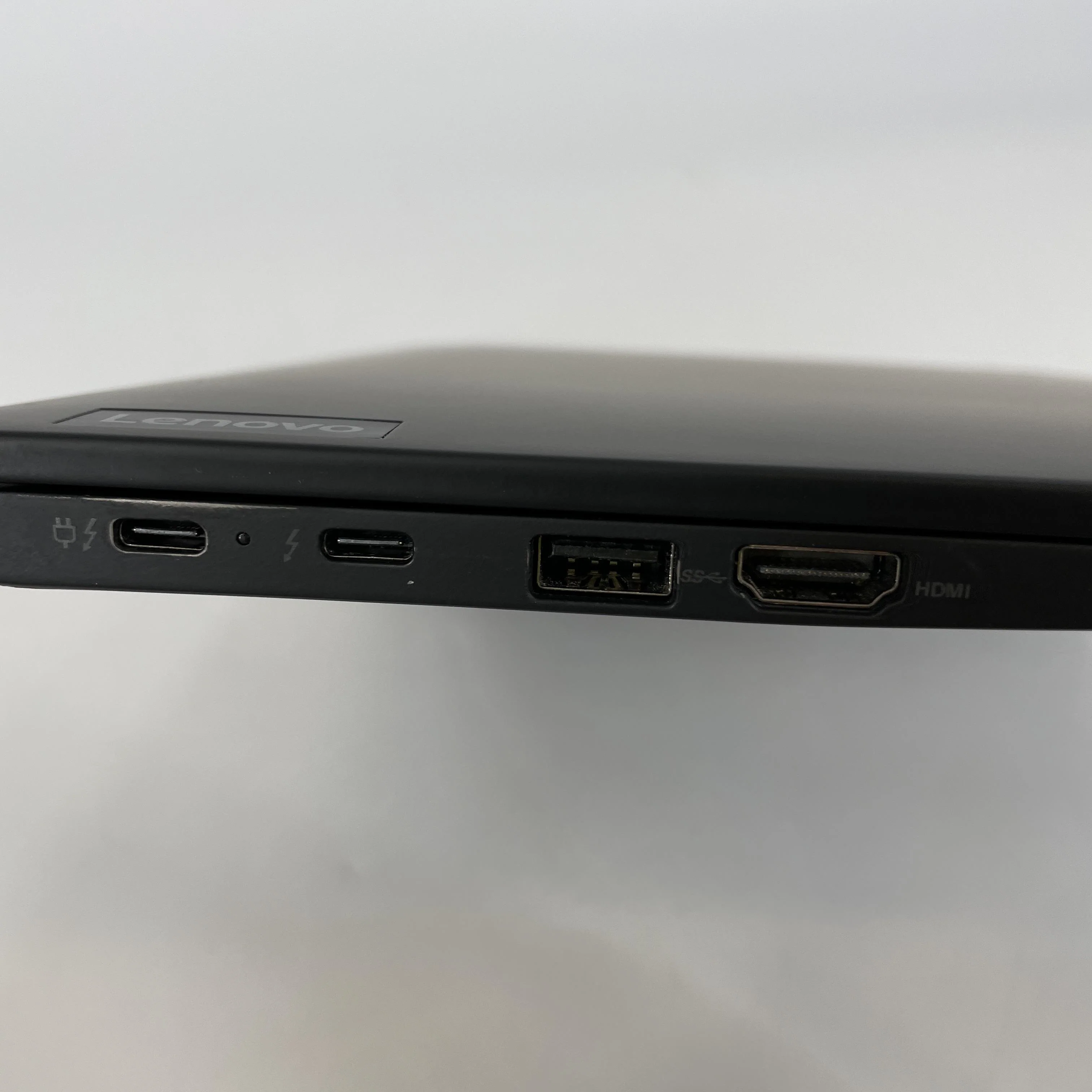 Lenovo ThinkPad X1 Carbon Gen 11 14 Black 1.8 GHz Intel Core i7 13th Gen. 32GB RAM 2TB Solid State Drive - Image 8