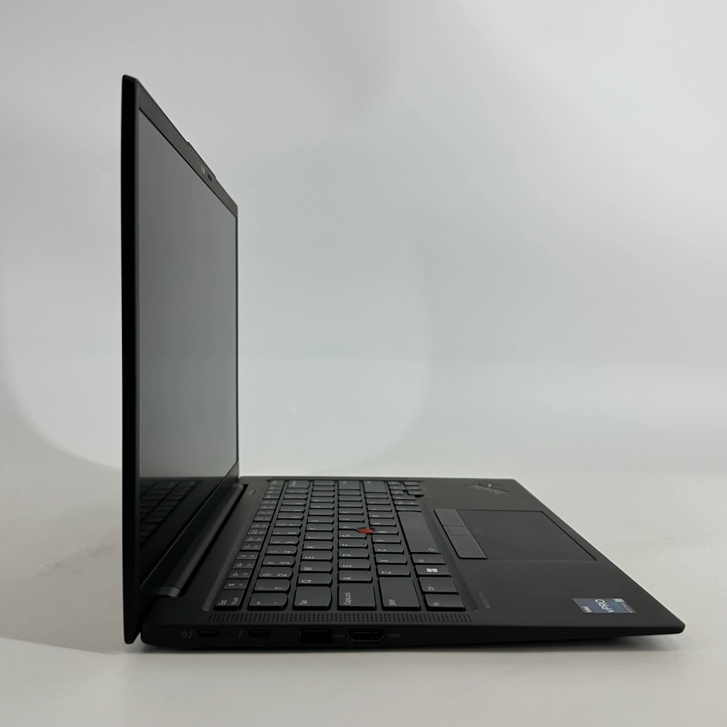 Lenovo ThinkPad X1 Carbon Gen 11 14 Gray 1.8 GHz Intel Core i7 13th Gen. 32GB RAM 512GB Solid State Drive - Image 3