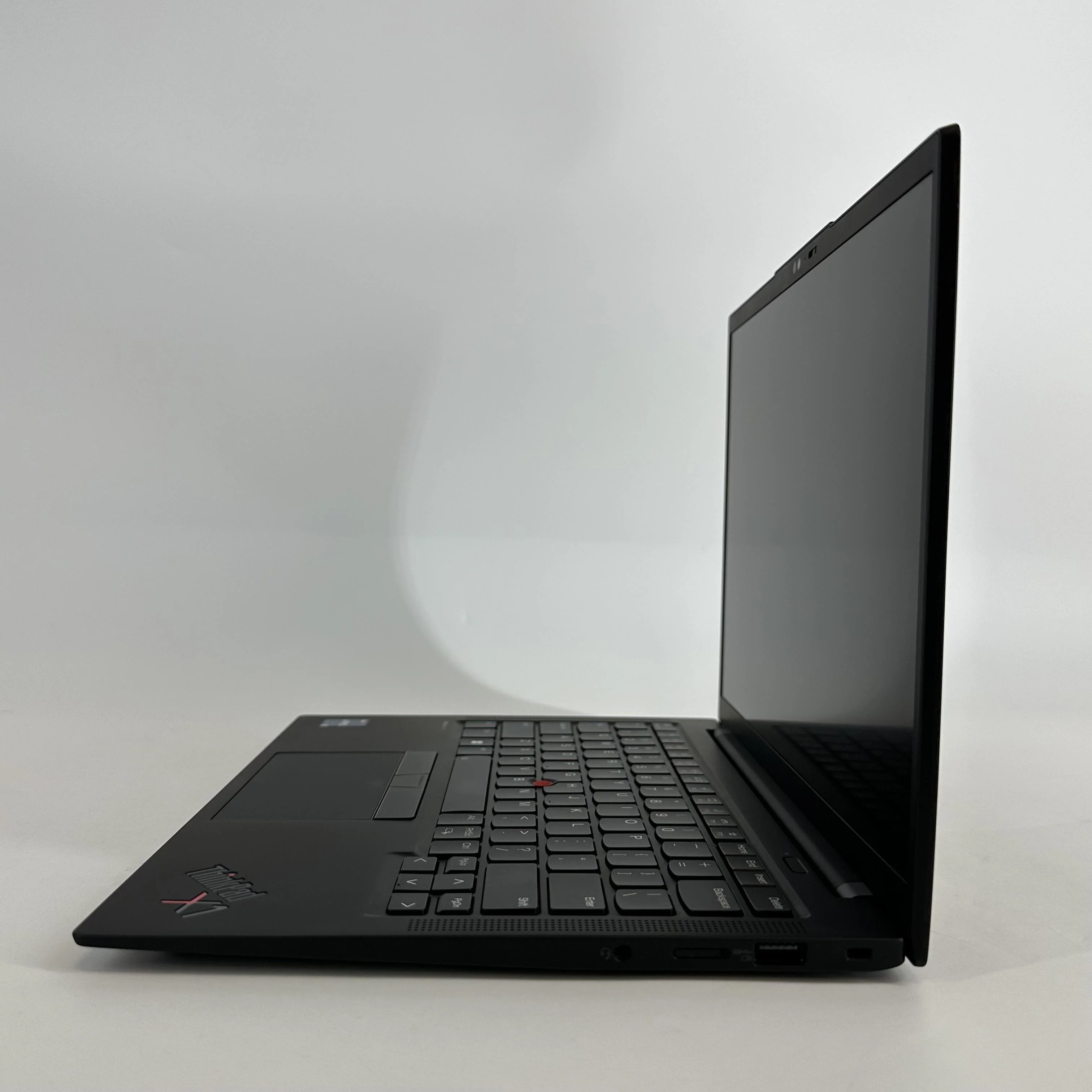 Lenovo ThinkPad X1 Carbon Gen 11 14 Gray 1.8 GHz Intel Core i7 13th Gen. 32GB RAM 512GB Solid State Drive - Image 4