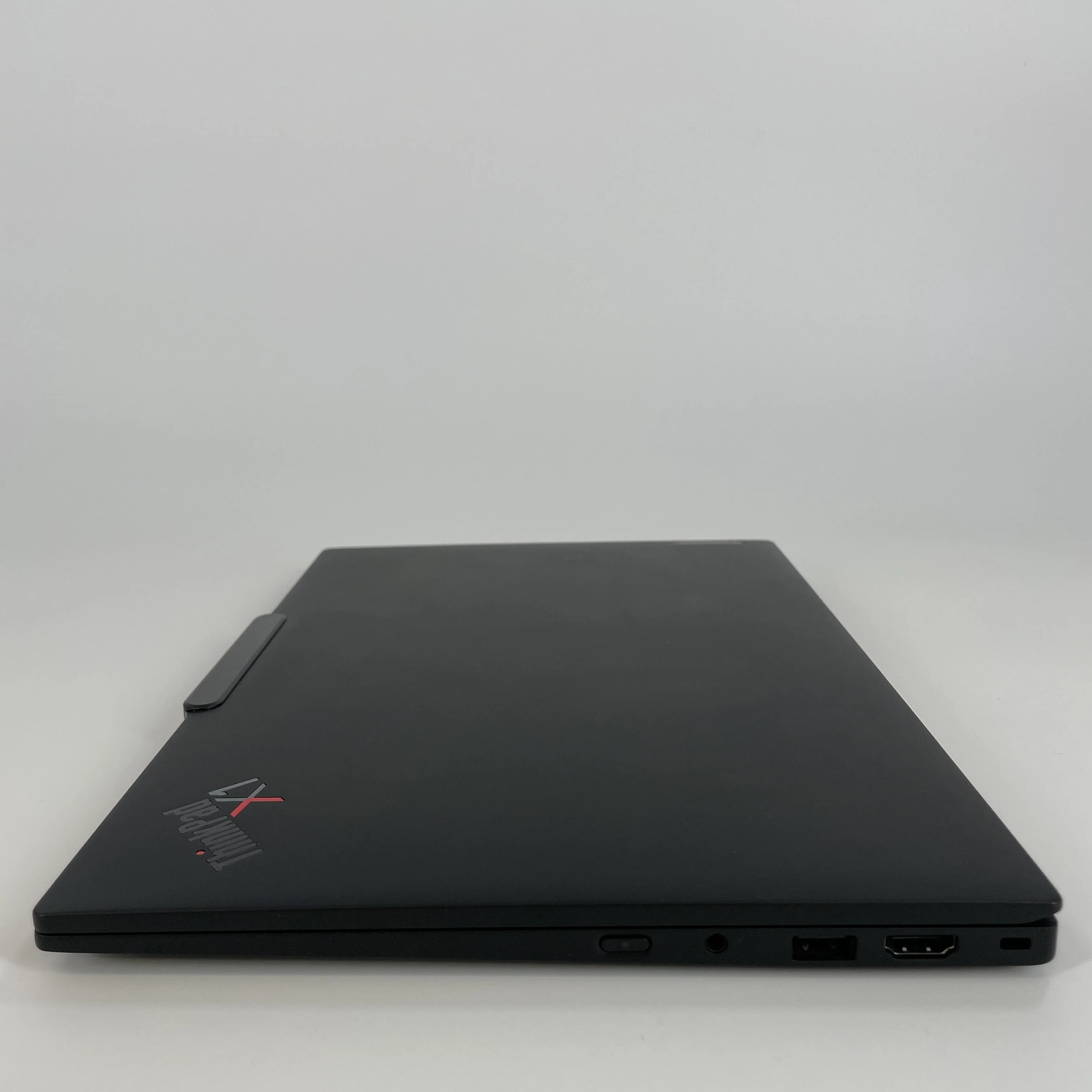 Lenovo ThinkPad X1 Carbon Gen 12 14 Black 1.7 GHz Intel Core Ultra 7 32GB RAM 512GB Solid State Drive - Image 9