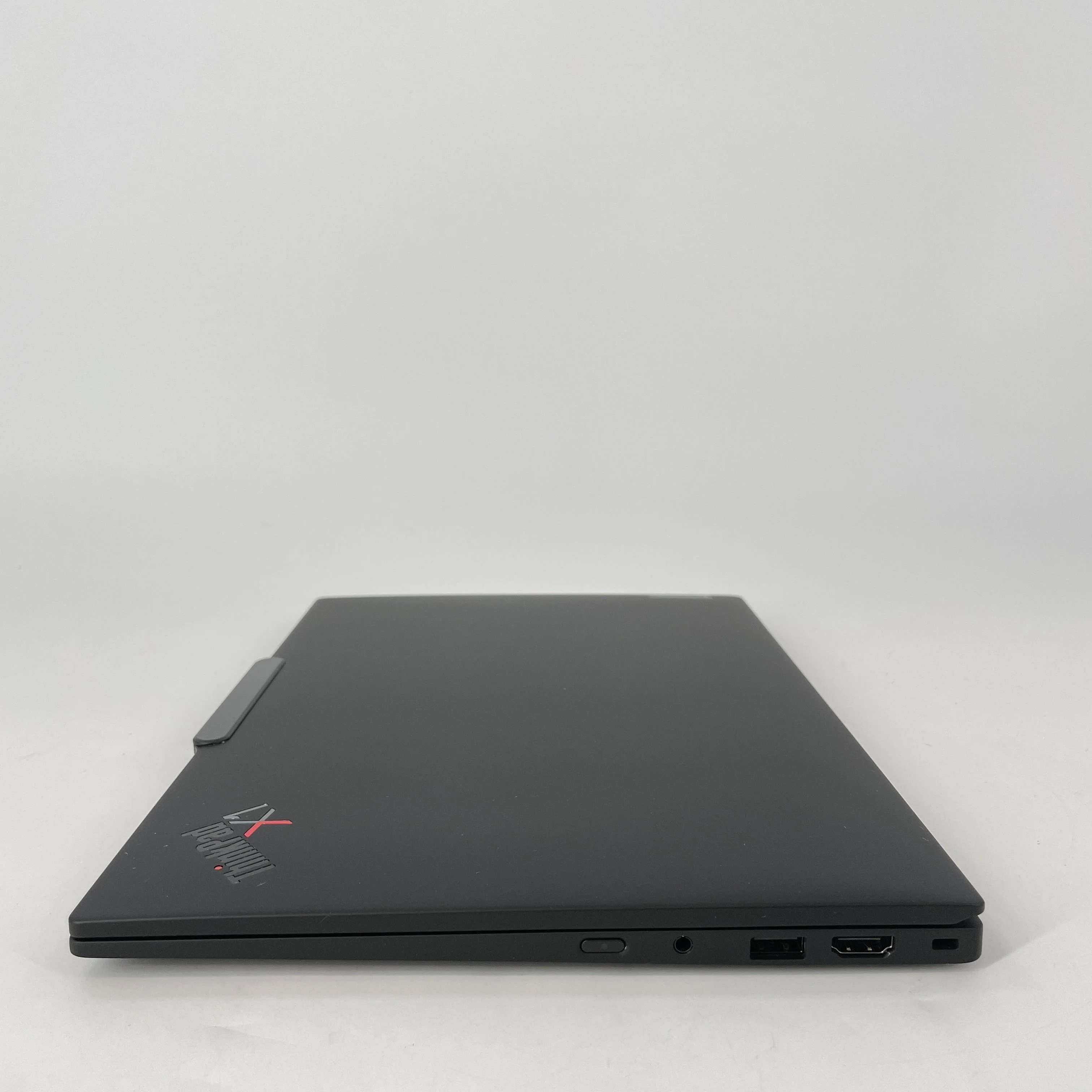 Lenovo ThinkPad X1 Carbon Gen 12 14 Black 1.7 GHz Intel Core Ultra 7 64GB RAM 1TB Solid State Drive - Image 8