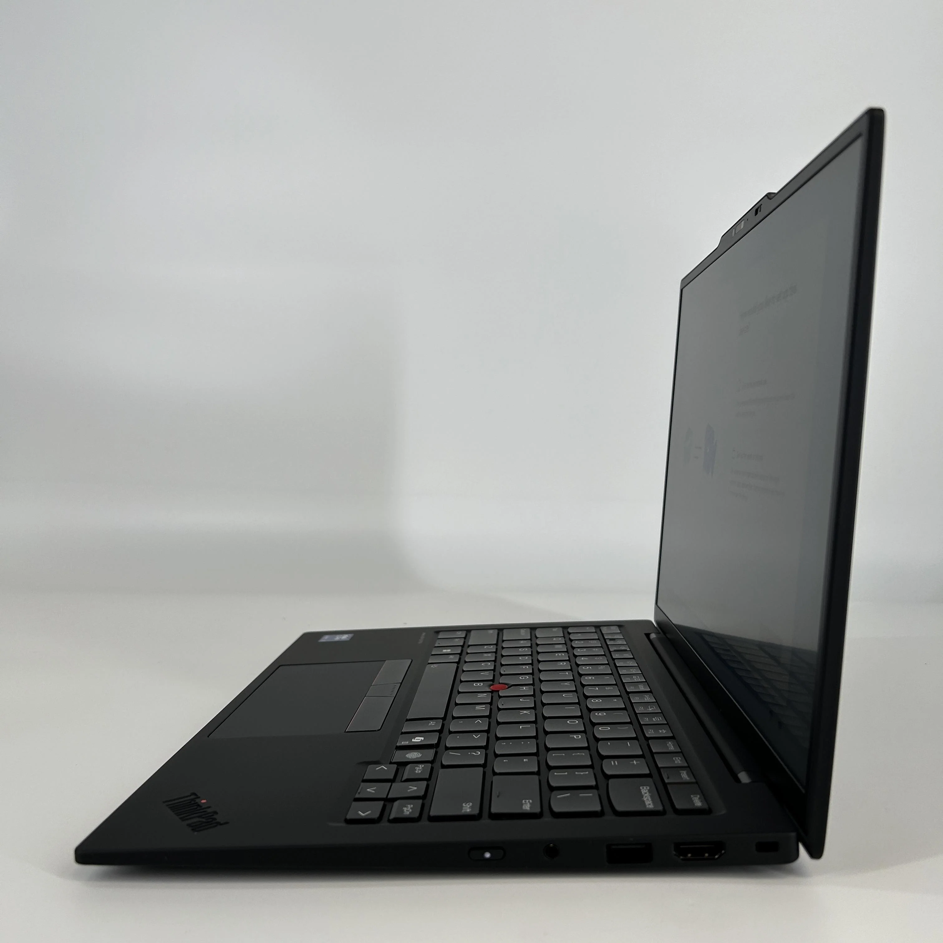 Lenovo ThinkPad X1 Carbon Gen 13 14 Black 2.0 GHz Intel Core Ultra 7 Series 2 32GB RAM 1TB Solid State Drive - Image 4