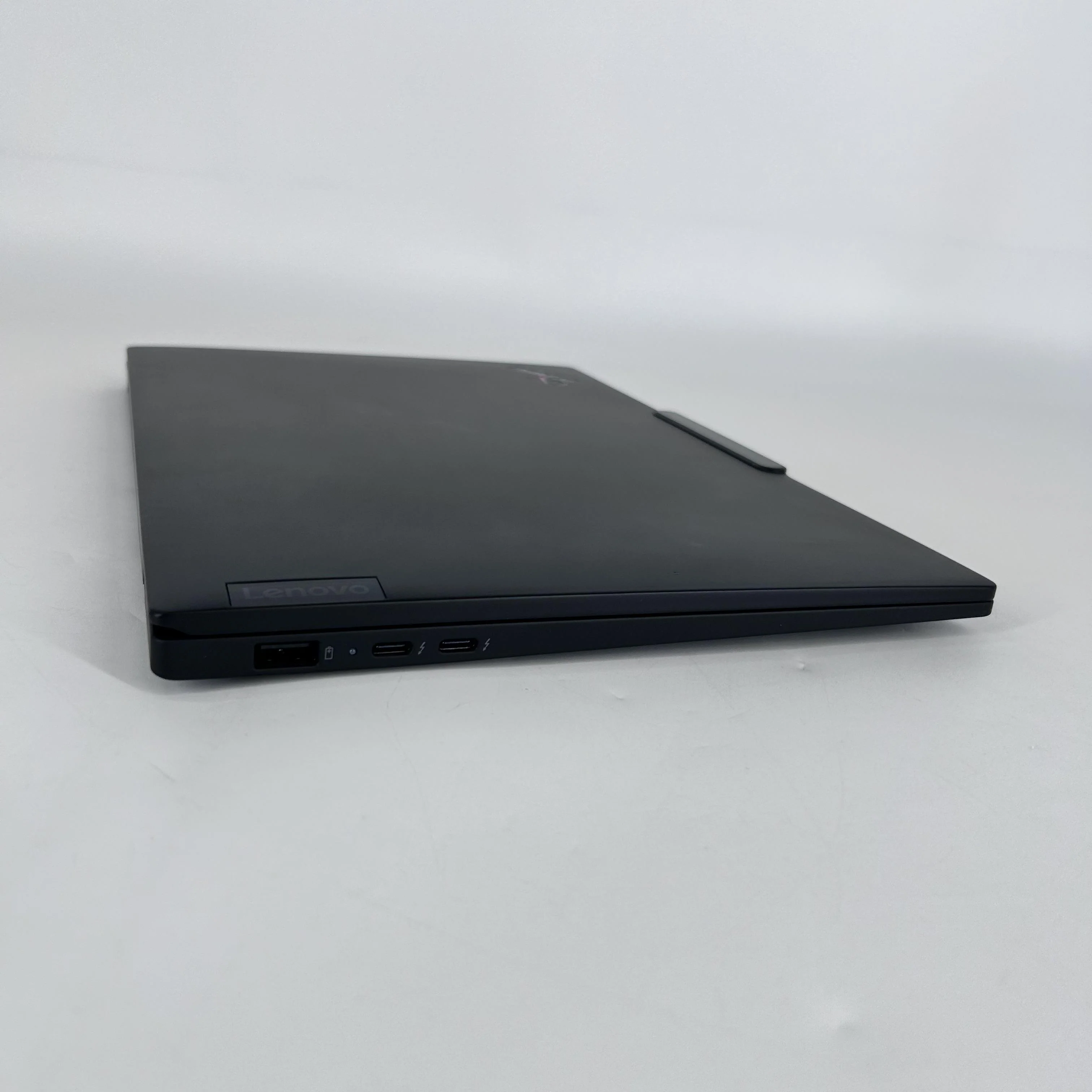 Lenovo ThinkPad X1 Carbon Gen 13 14 Black 2.1 GHz Intel Core Ultra 7 Series 2 32GB RAM 1TB Solid State Drive - Image 9