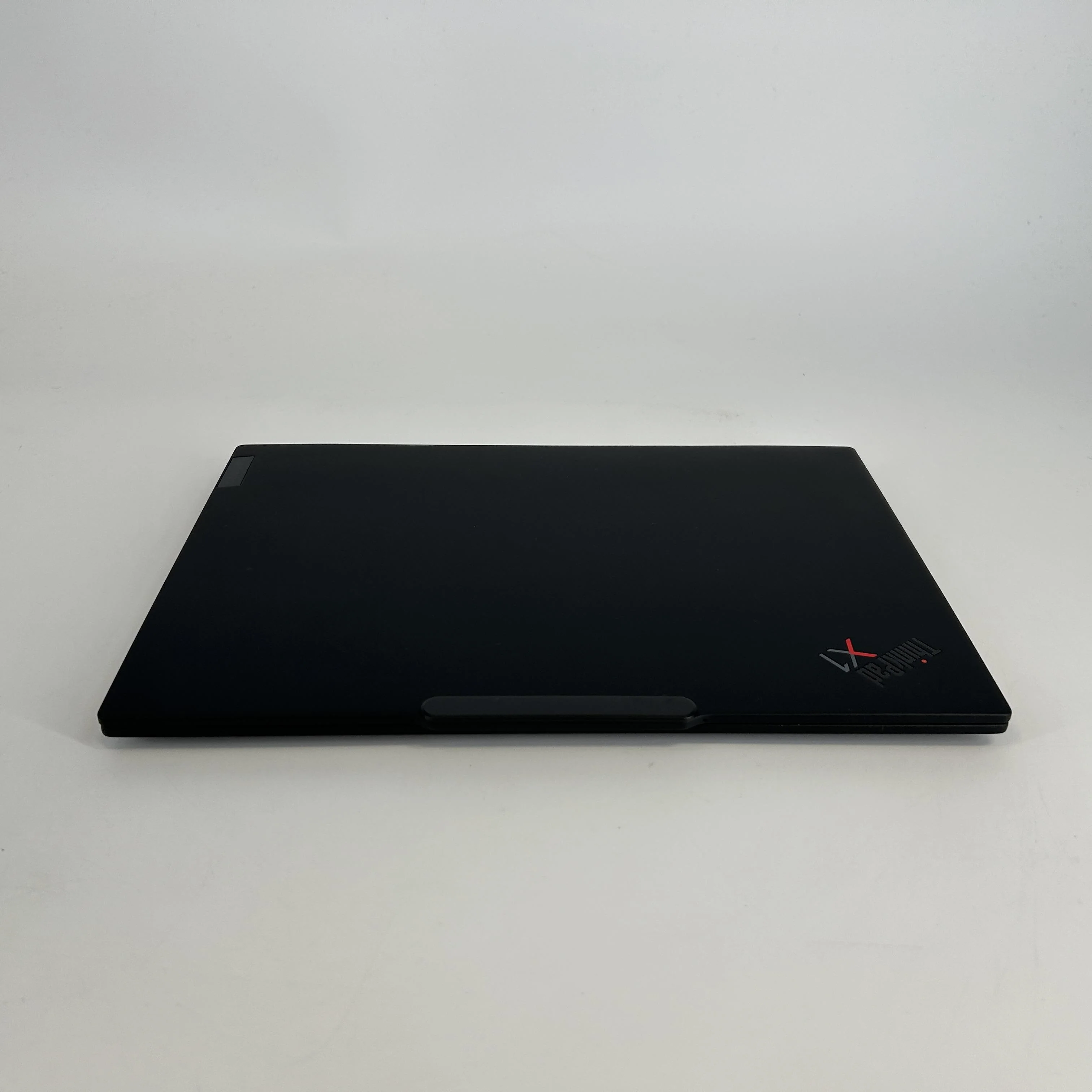 Lenovo ThinkPad X1 Carbon Gen 13 14 Black 2.2 GHz Intel Core Ultra 7 Series 2 32GB RAM 1TB Solid State Drive - Image 9