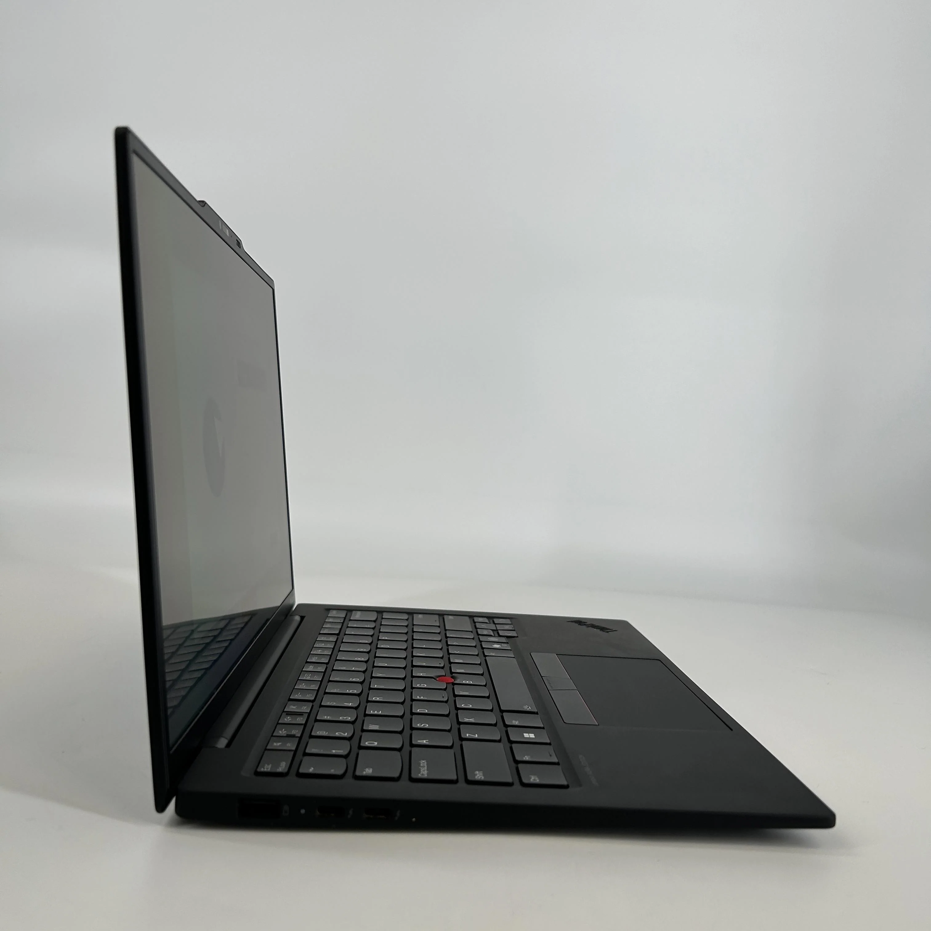 Lenovo ThinkPad X1 Carbon Gen 13 14 Black 2.2 GHz Intel Core Ultra 7 Series 2 32GB RAM 1TB Solid State Drive - Image 3