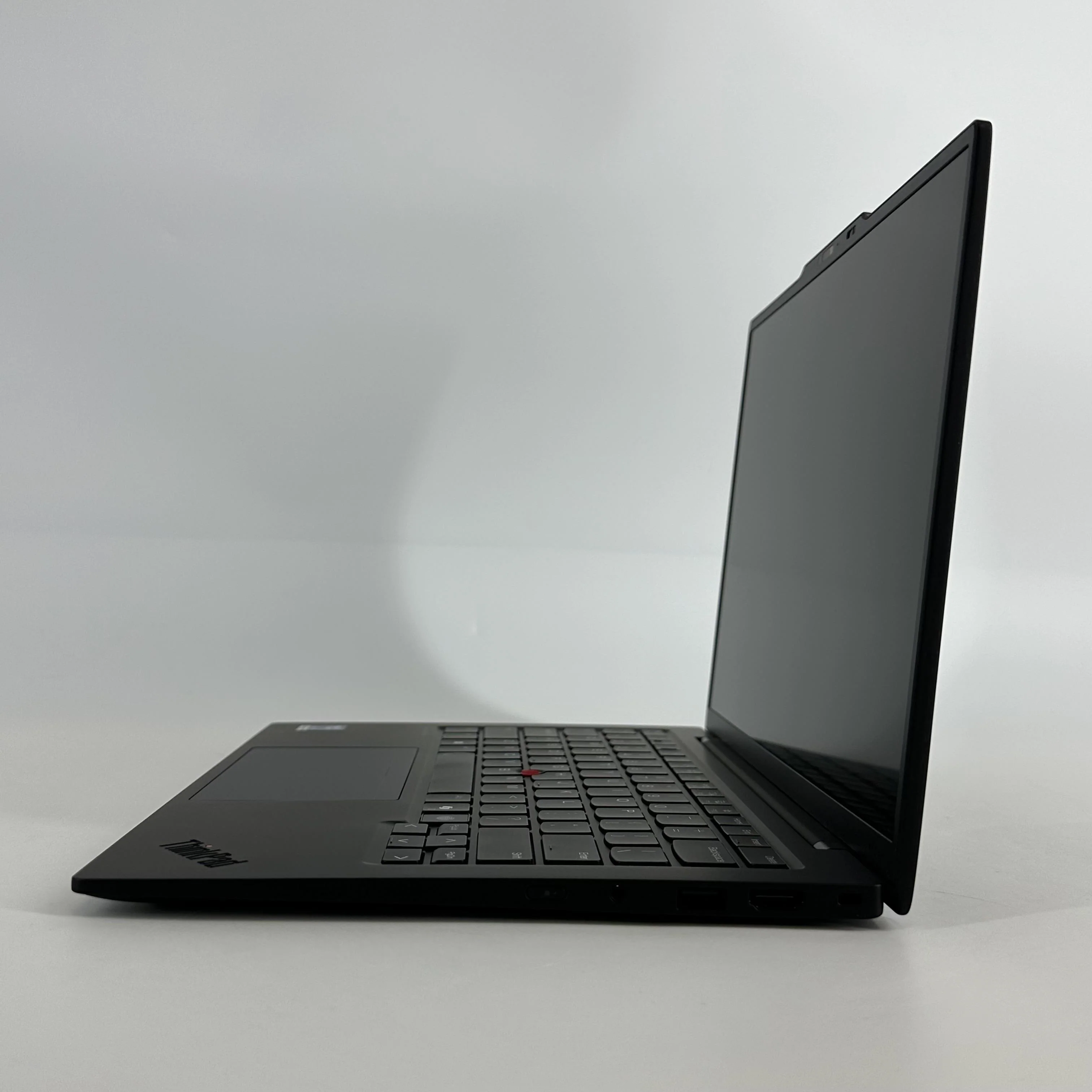 Lenovo ThinkPad X1 Carbon Gen 13 14 Black 2.2 GHz Intel Core Ultra 7 Series 2 32GB RAM 512GB Solid State Drive - Image 3