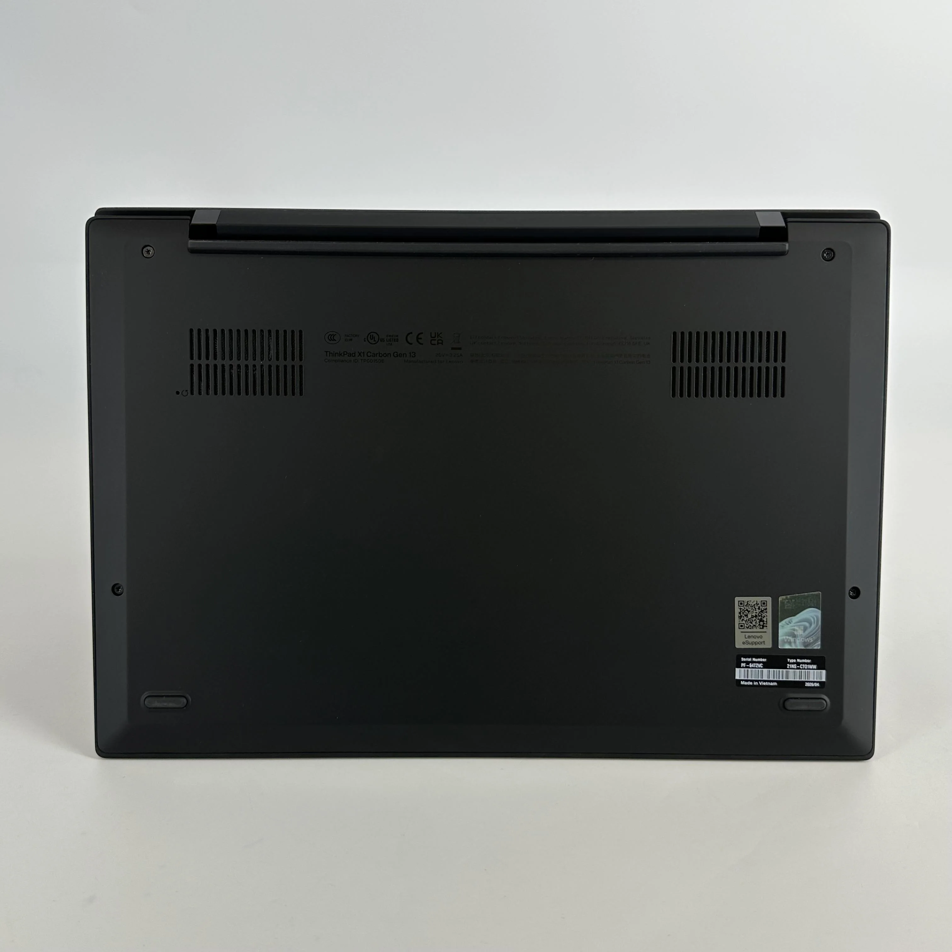 Lenovo ThinkPad X1 Carbon Gen 13 14 Black 2.2 GHz Intel Core Ultra 7 Series 2 32GB RAM 512GB Solid State Drive - Image 6