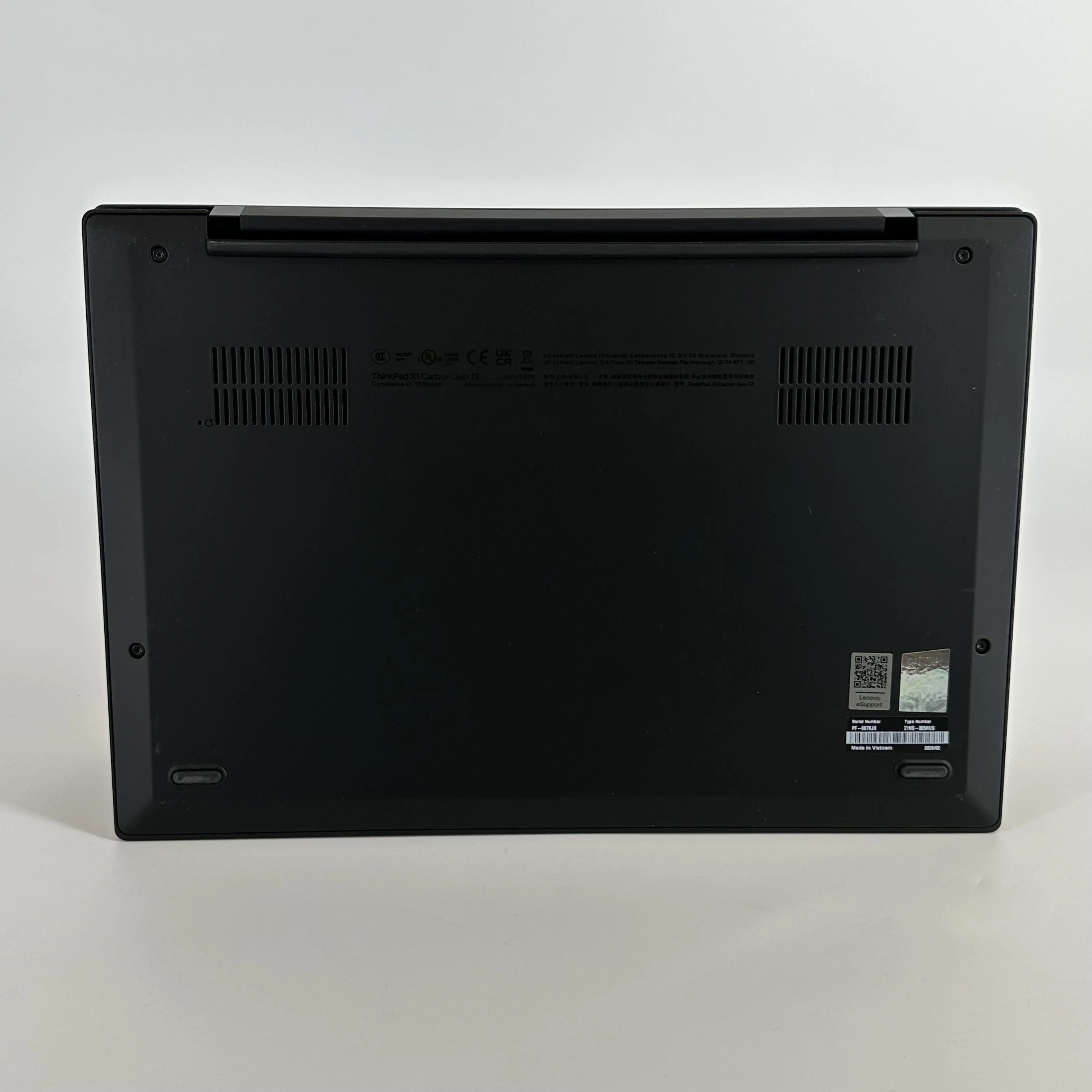 Lenovo ThinkPad X1 Carbon Gen 13 14 Gray 2.2 GHz Intel Core Ultra 7 Series 2 32GB RAM 1TB Solid State Drive - Image 6