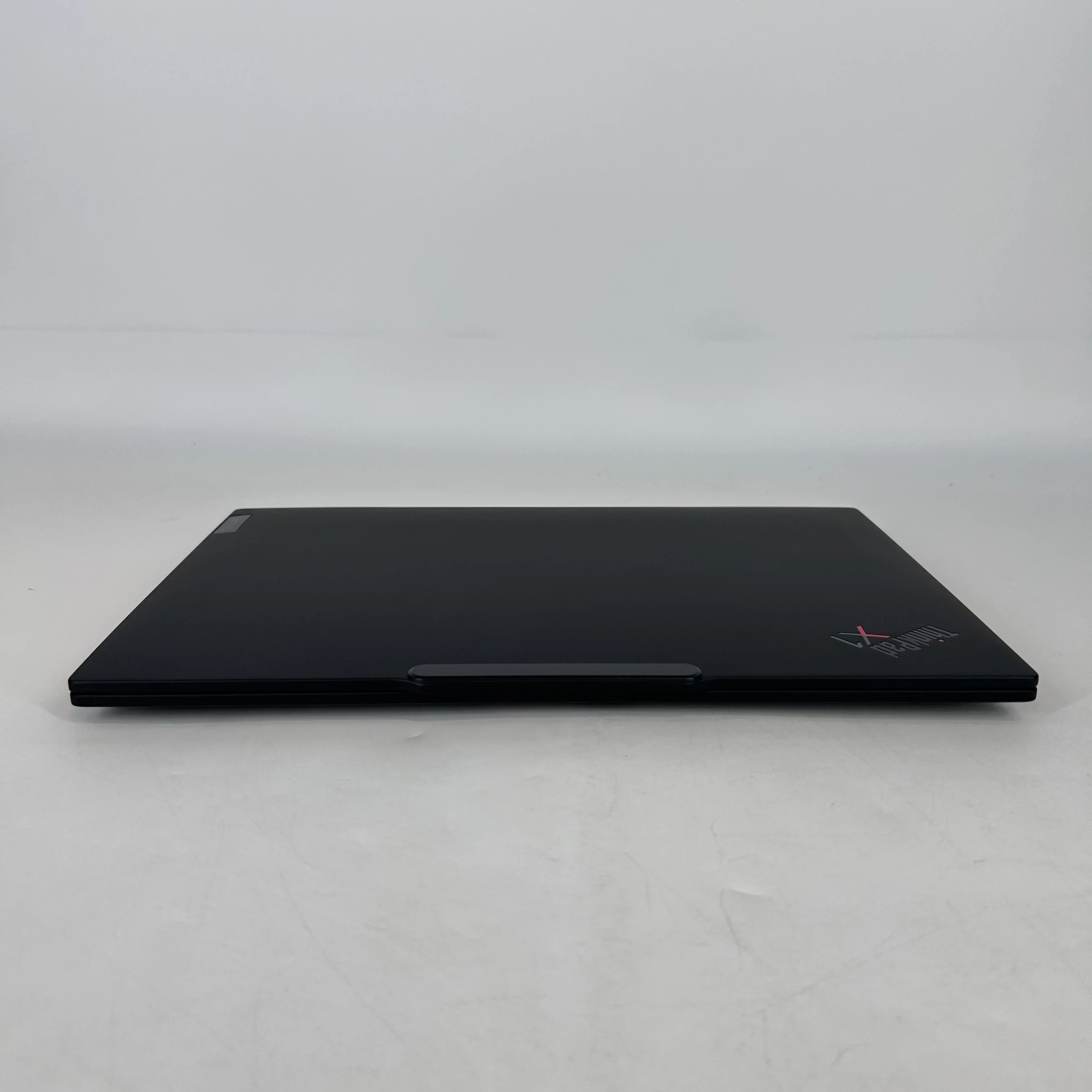 Lenovo ThinkPad X1 Carbon Gen 13 14 Gray 2.2 GHz Intel Core Ultra 7 Series 2 32GB RAM 512GB Solid State Drive - Image 9