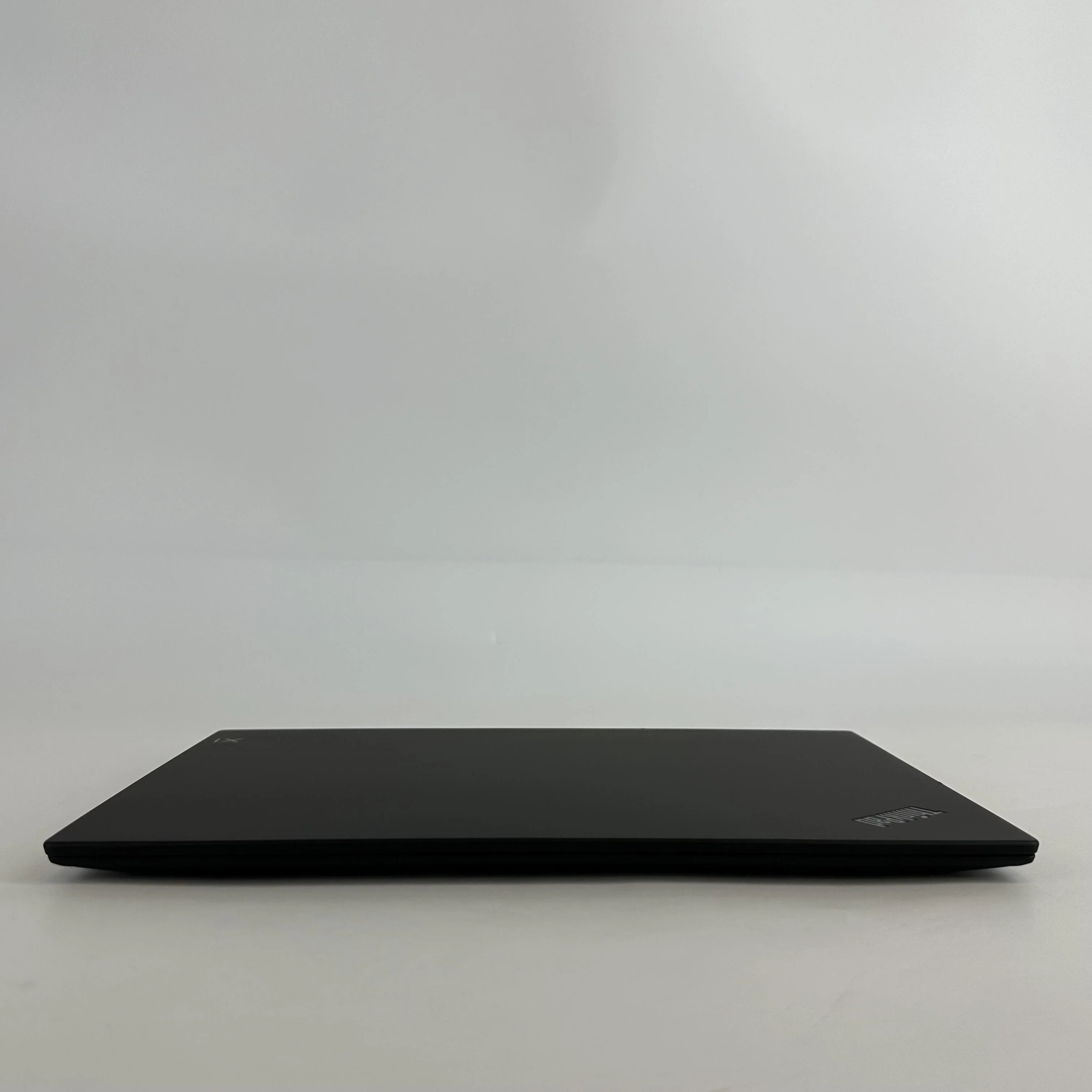 Lenovo ThinkPad X1 Carbon Gen 6 14 Black 1.9 GHz Intel Core i7 8th Gen. 16GB RAM 256GB Solid State Drive - Image 15