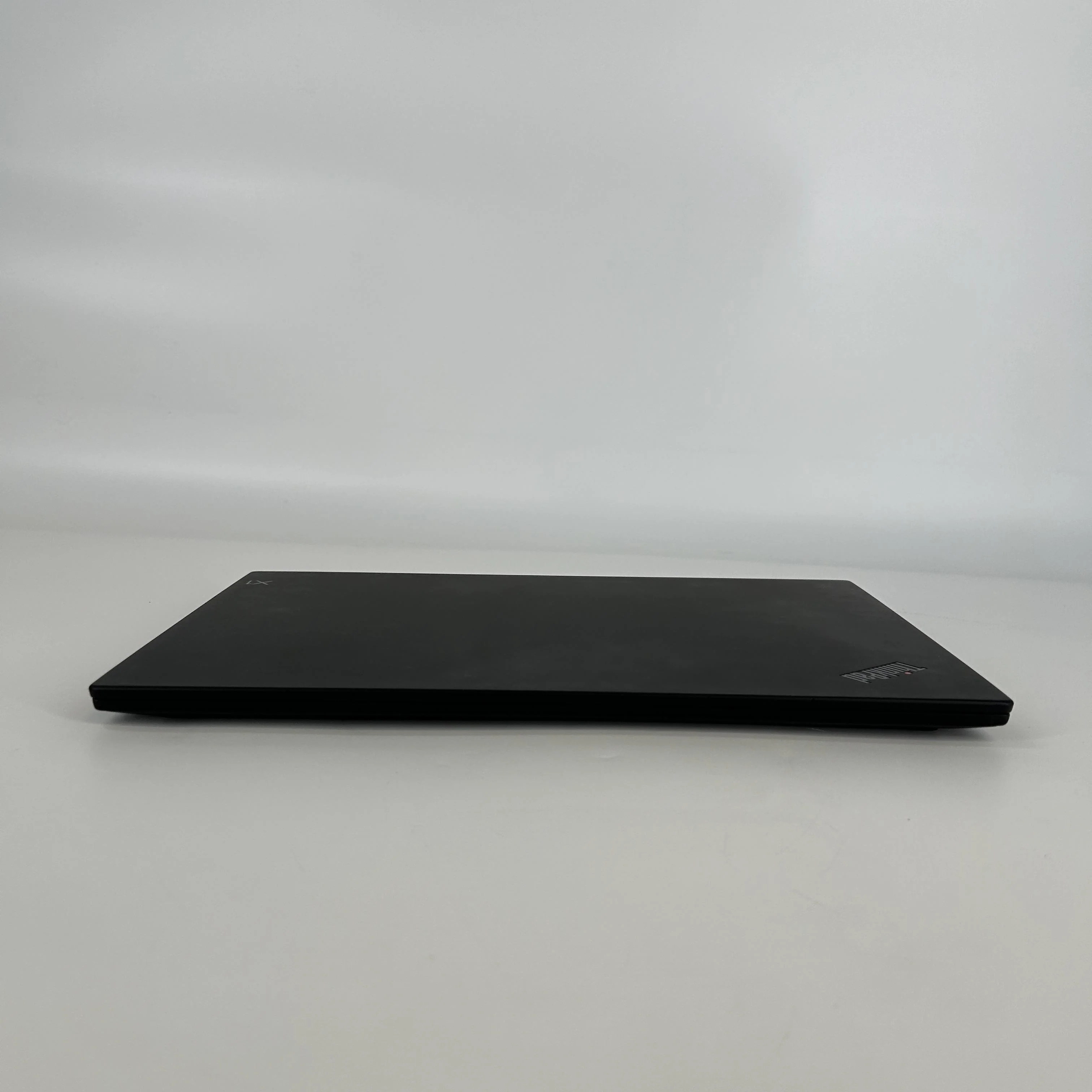 Lenovo ThinkPad X1 Carbon Gen 7 14 Black 1.9 GHz Intel Core i7 8th Gen. 16GB RAM 512GB Solid State Drive - Image 10