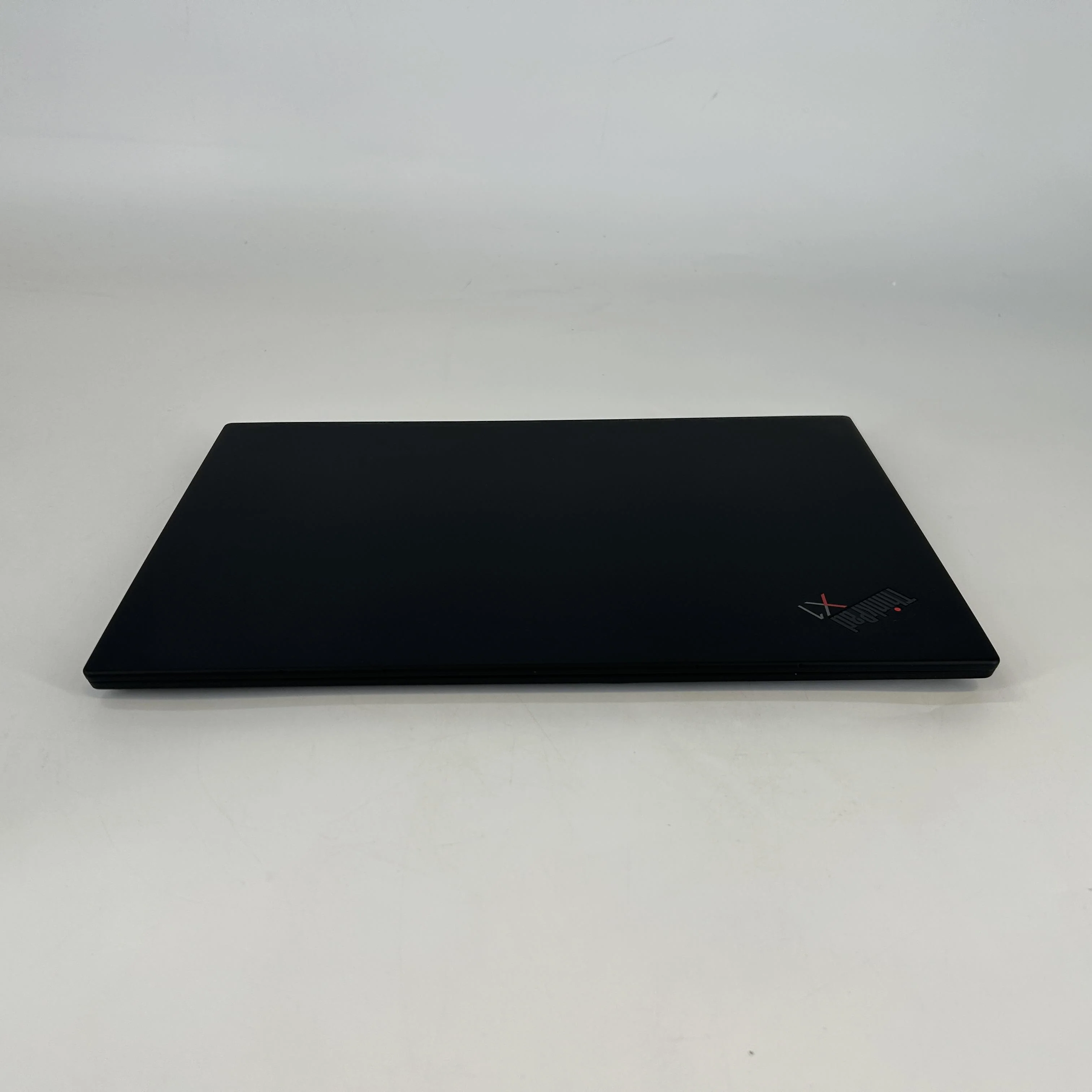 Lenovo ThinkPad X1 Carbon Gen 8 14 Black 1.8 GHz Intel Core i7 10th Gen. 16GB RAM 512GB Solid State Drive - Image 10
