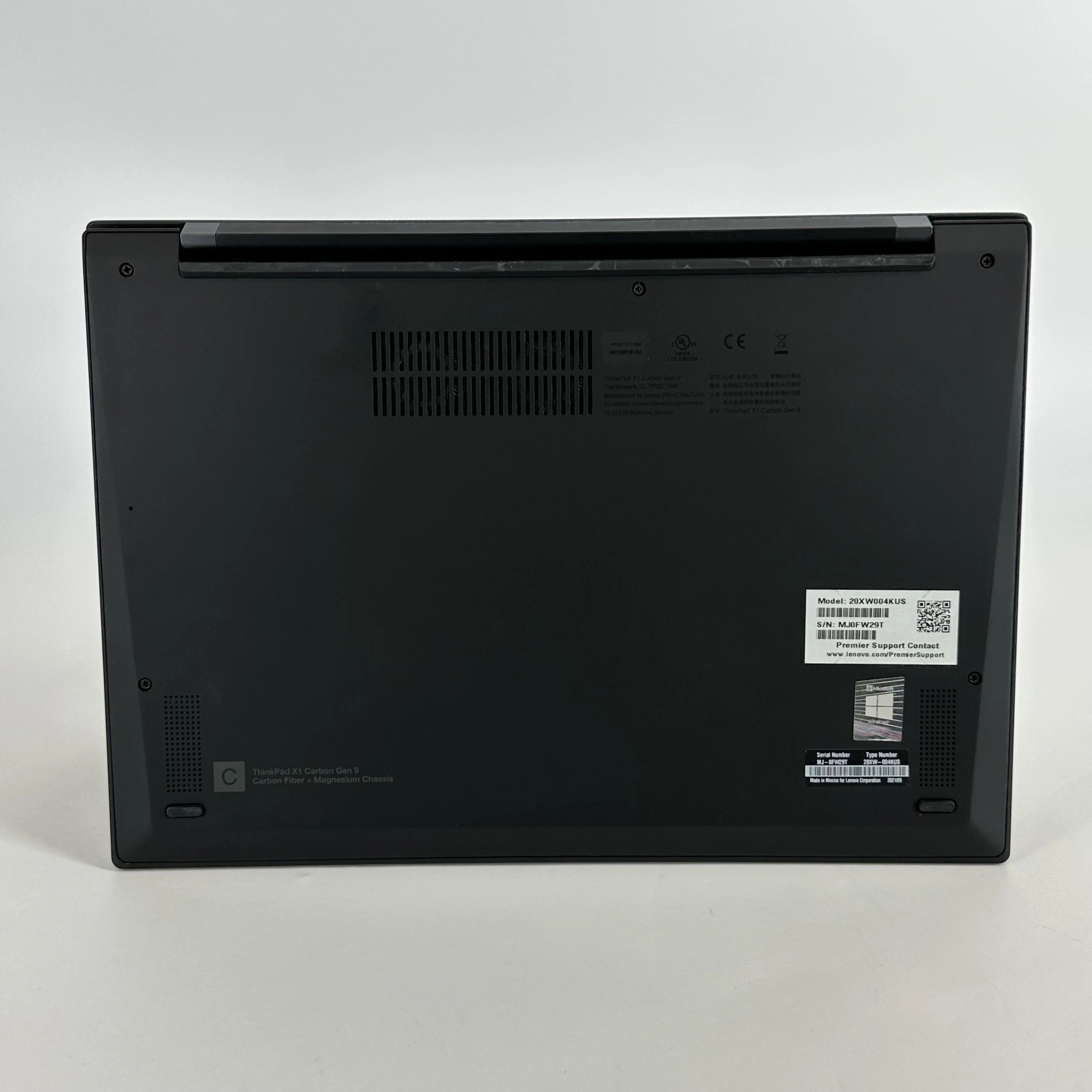 Lenovo ThinkPad X1 Carbon Gen 9 14 Black 2.4 GHz Intel Core i5 11th Gen. 16GB RAM 256GB Solid State Drive - Image 14