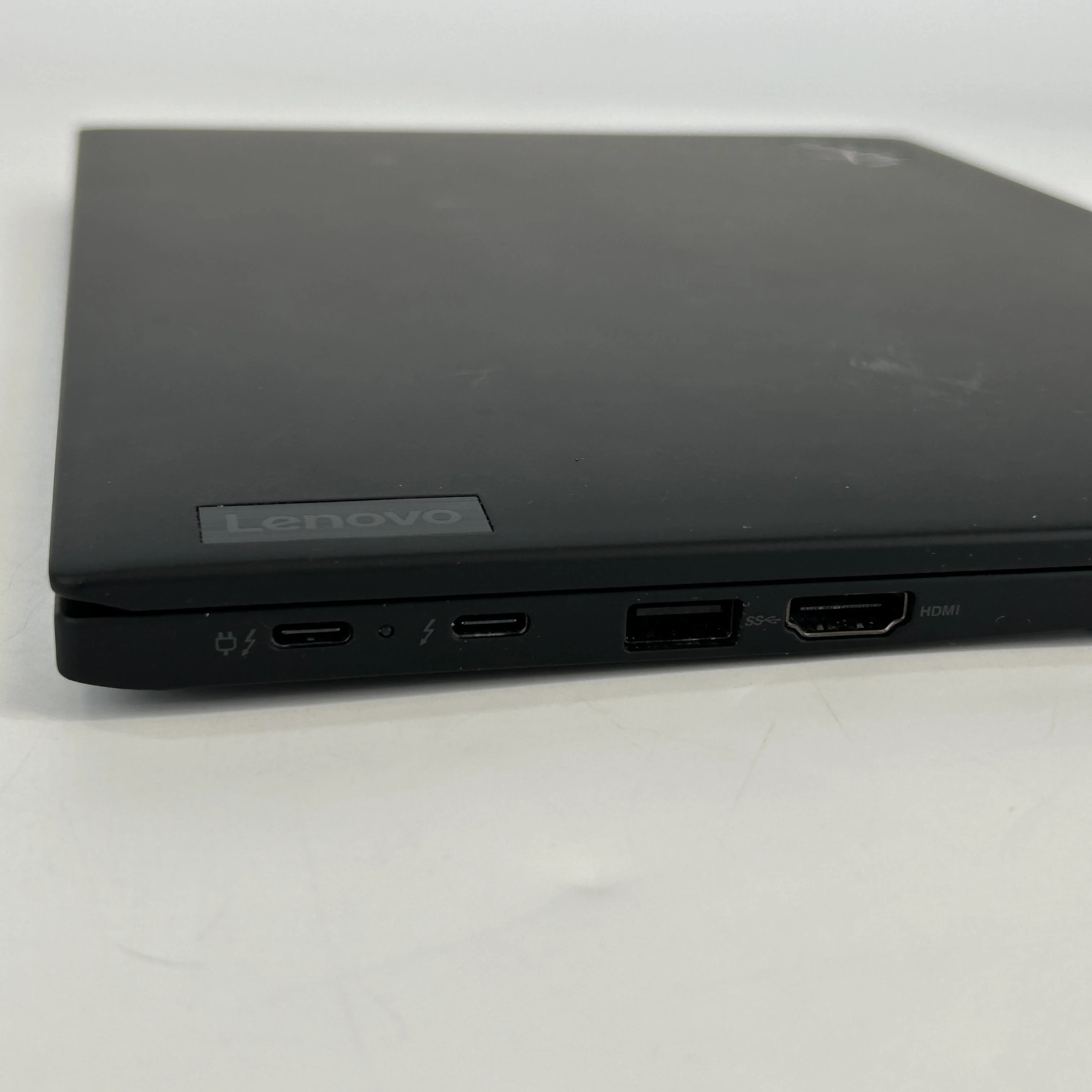 Lenovo ThinkPad X1 Carbon Gen 9 14 Black 2.6 GHz Intel Core i5 11th Gen. 8GB RAM 256GB Solid State Drive - Image 11