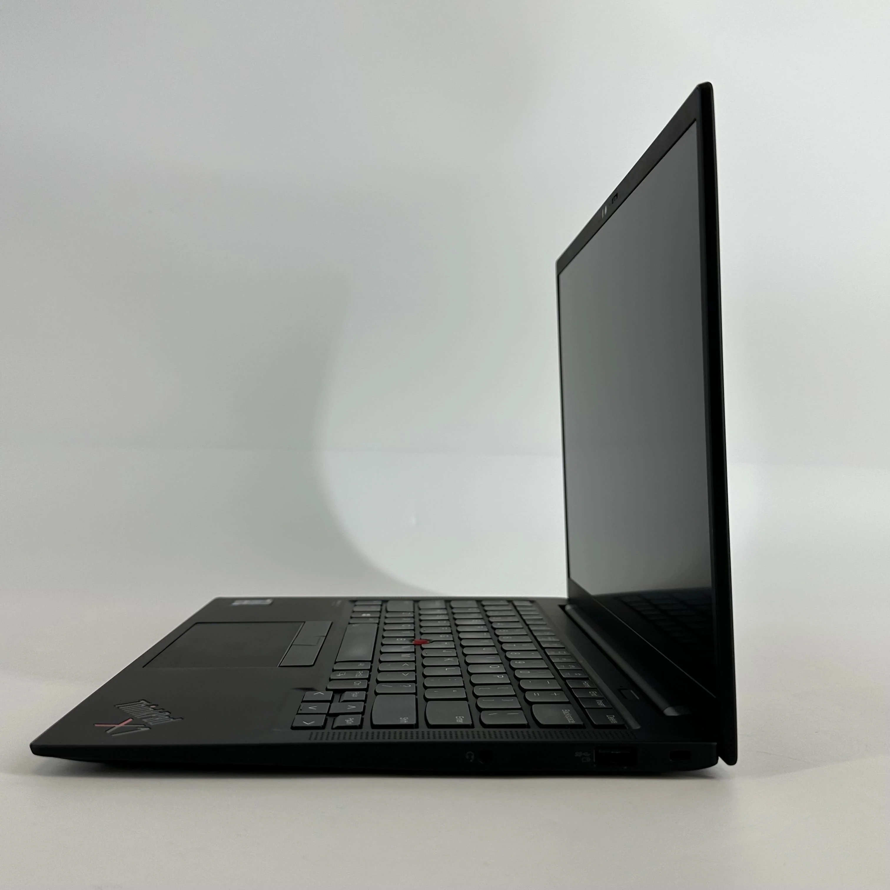 Lenovo ThinkPad X1 Carbon Gen 9 14 Black 3.0 GHz Intel Core i7 11th Gen. 16GB RAM 512GB Solid State Drive - Image 4