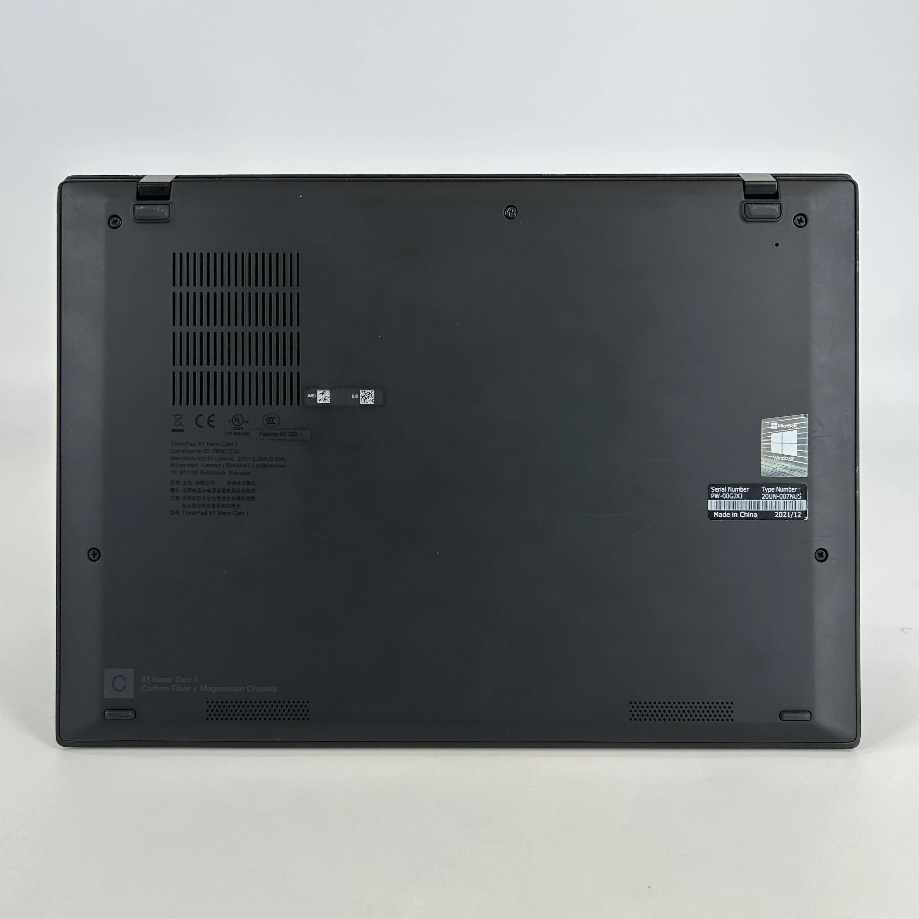 Lenovo ThinkPad X1 Nano Gen 1 13 Black 1.3 GHz Intel Core i7 11th Gen. 16GB RAM 512GB Solid State Drive - Image 3