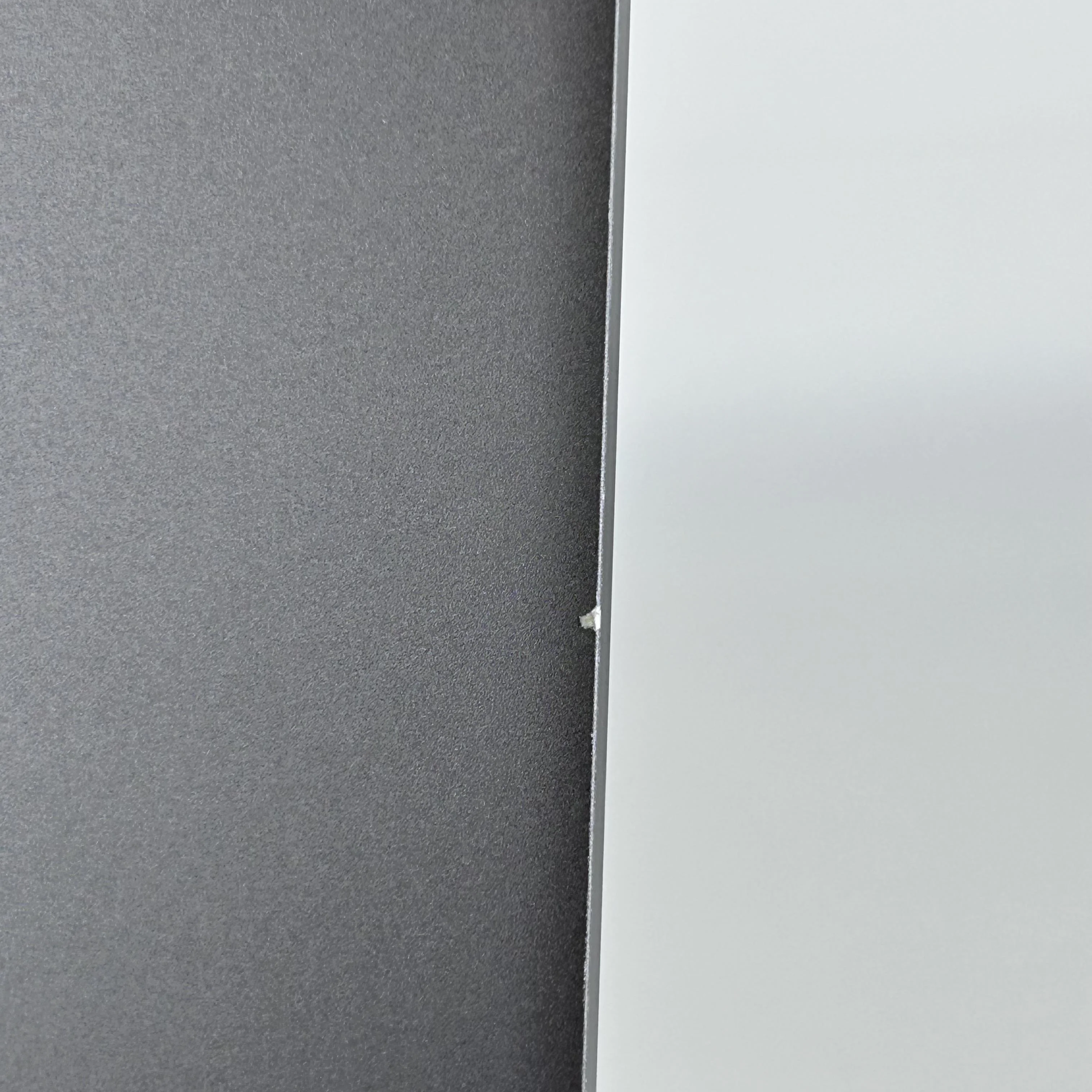 Lenovo ThinkPad X1 Yoga Gen 4 14 Gray 1.9 GHz Intel Core i7 8th Gen. 16GB RAM 256GB Solid State Drive - Image 24