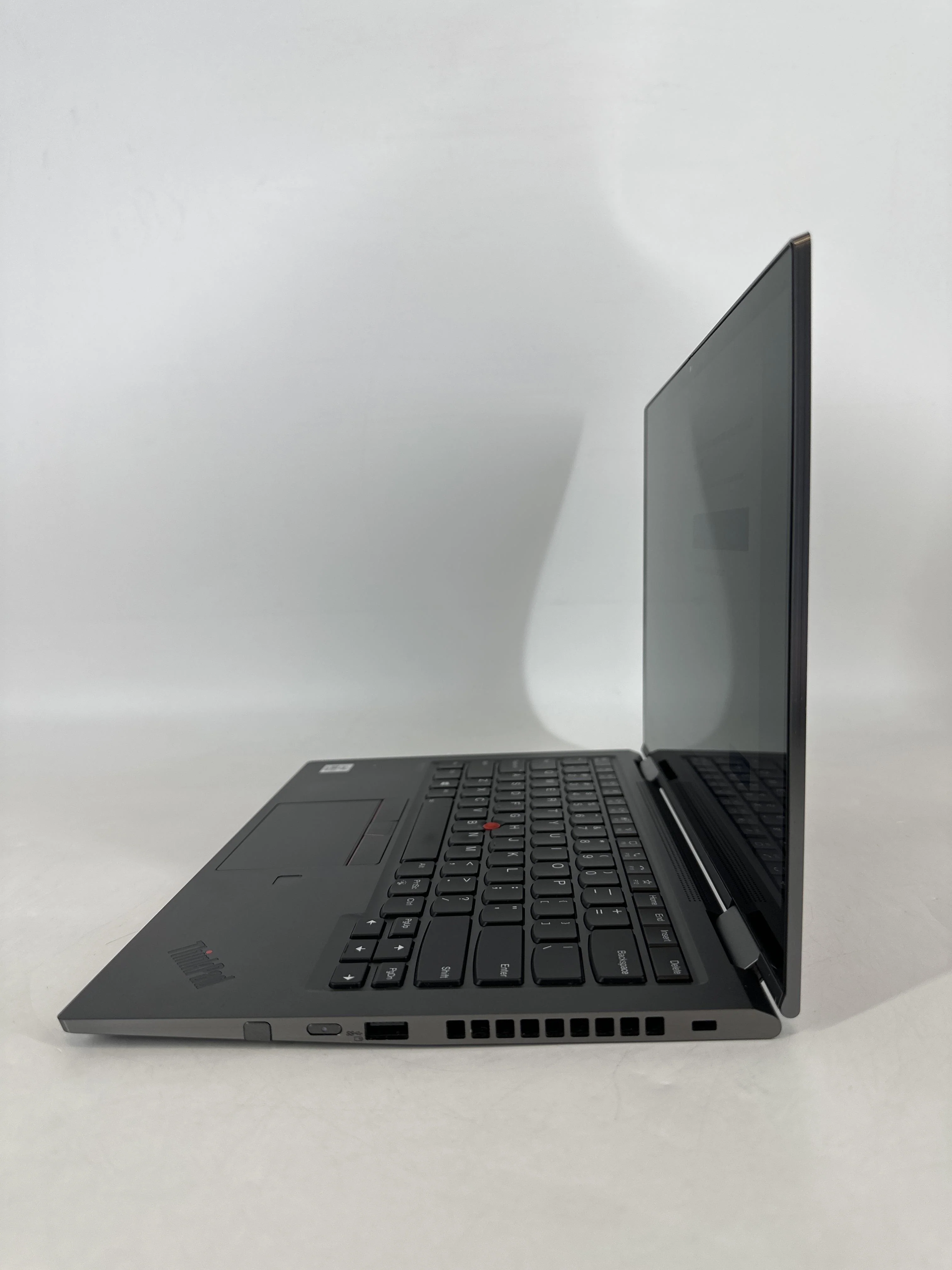Lenovo ThinkPad X1 Yoga Gen 5 14 Gray 1.8 GHz Intel Core i7 10th Gen. 8GB RAM 256GB Solid State Drive - Image 4