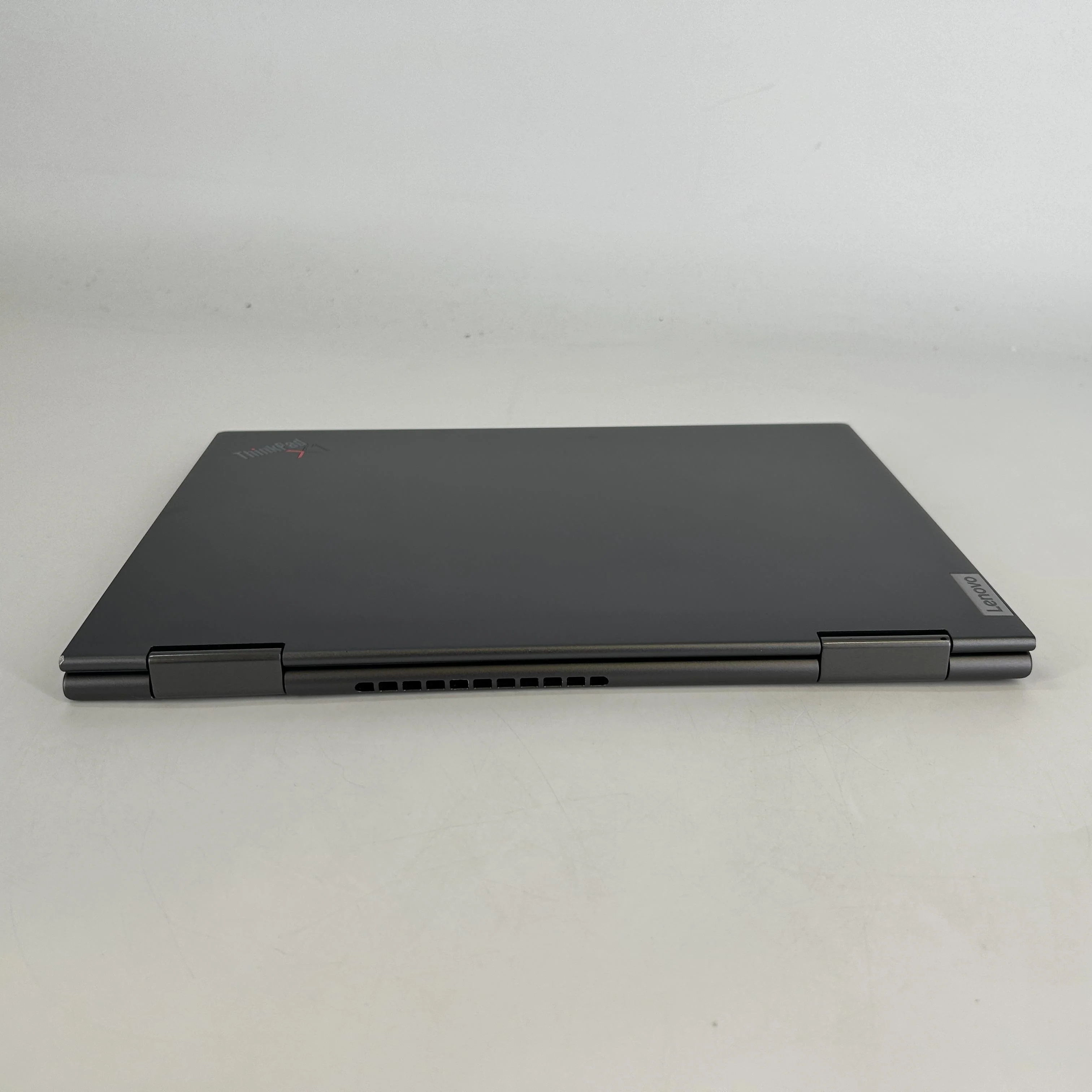 Lenovo ThinkPad X1 Yoga Gen 6 14 Gray 2.4 GHz Intel Core i5 11th Gen. 16GB RAM 512GB Solid State Drive - Image 6