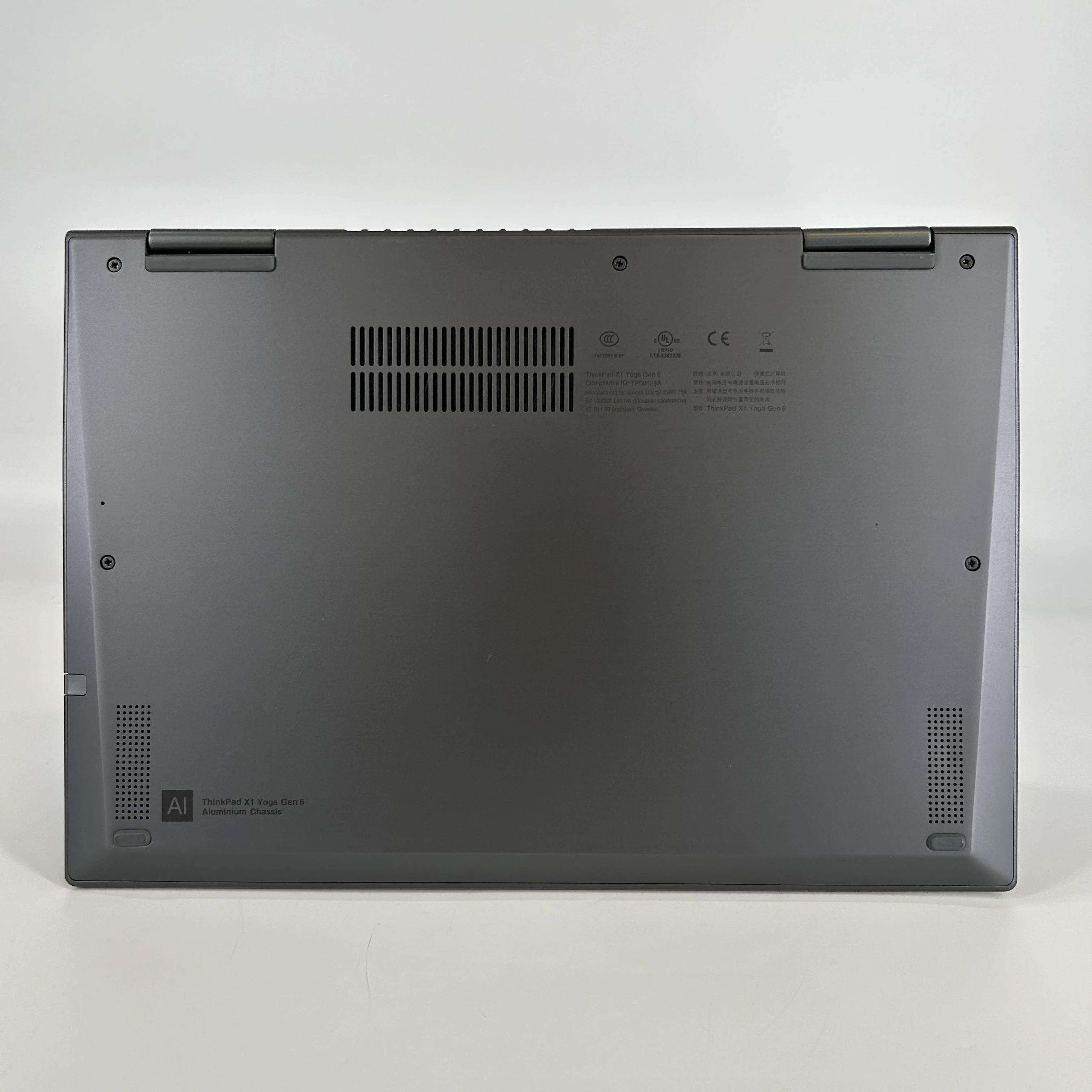 Lenovo ThinkPad X1 Yoga Gen 6 14 Gray 3.0 GHz Intel Core i7 11th Gen. 16GB RAM 256GB Solid State Drive - Image 5