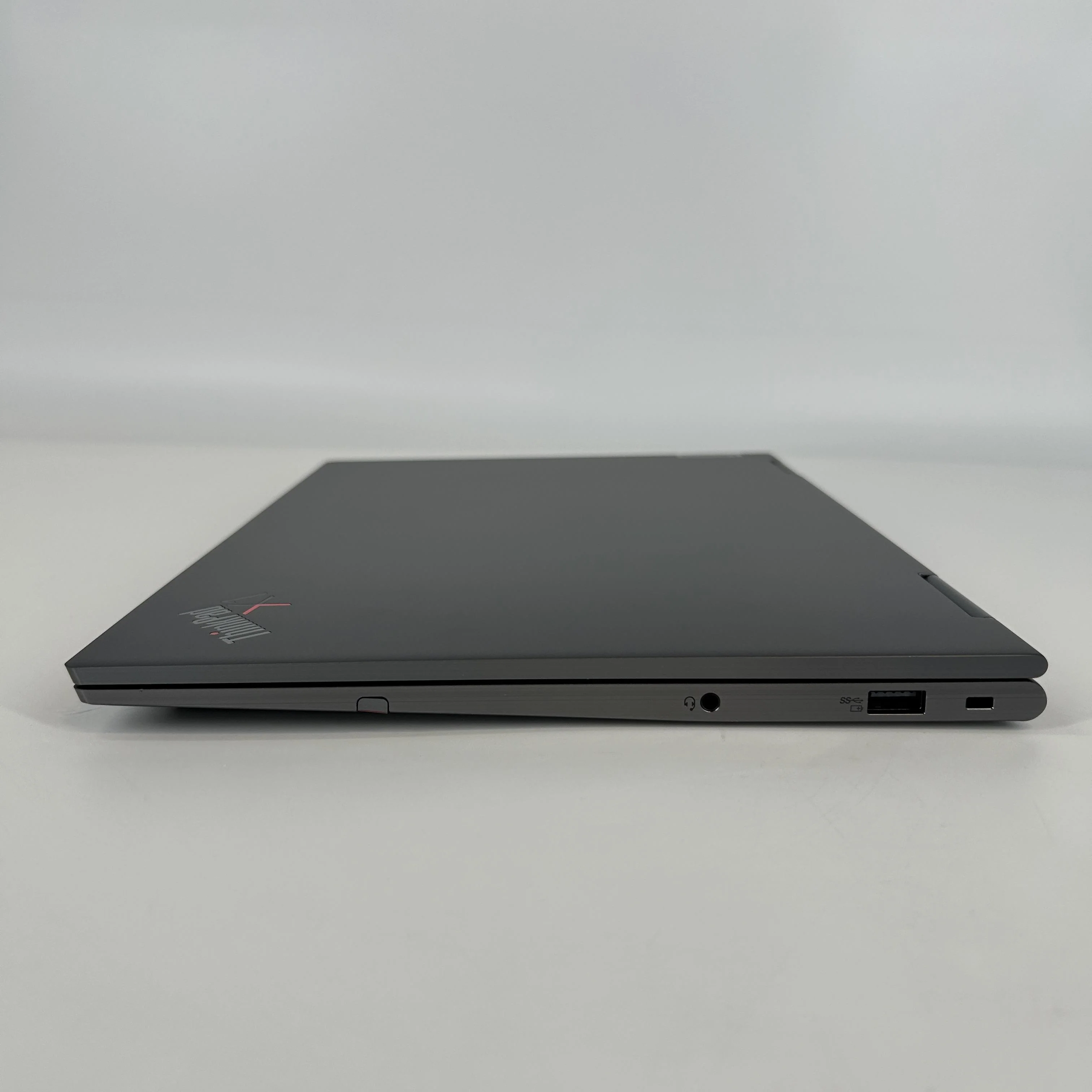 Lenovo ThinkPad X1 Yoga Gen 6 14 Gray 3.0 GHz Intel Core i7 11th Gen. 16GB RAM 256GB Solid State Drive - Image 6