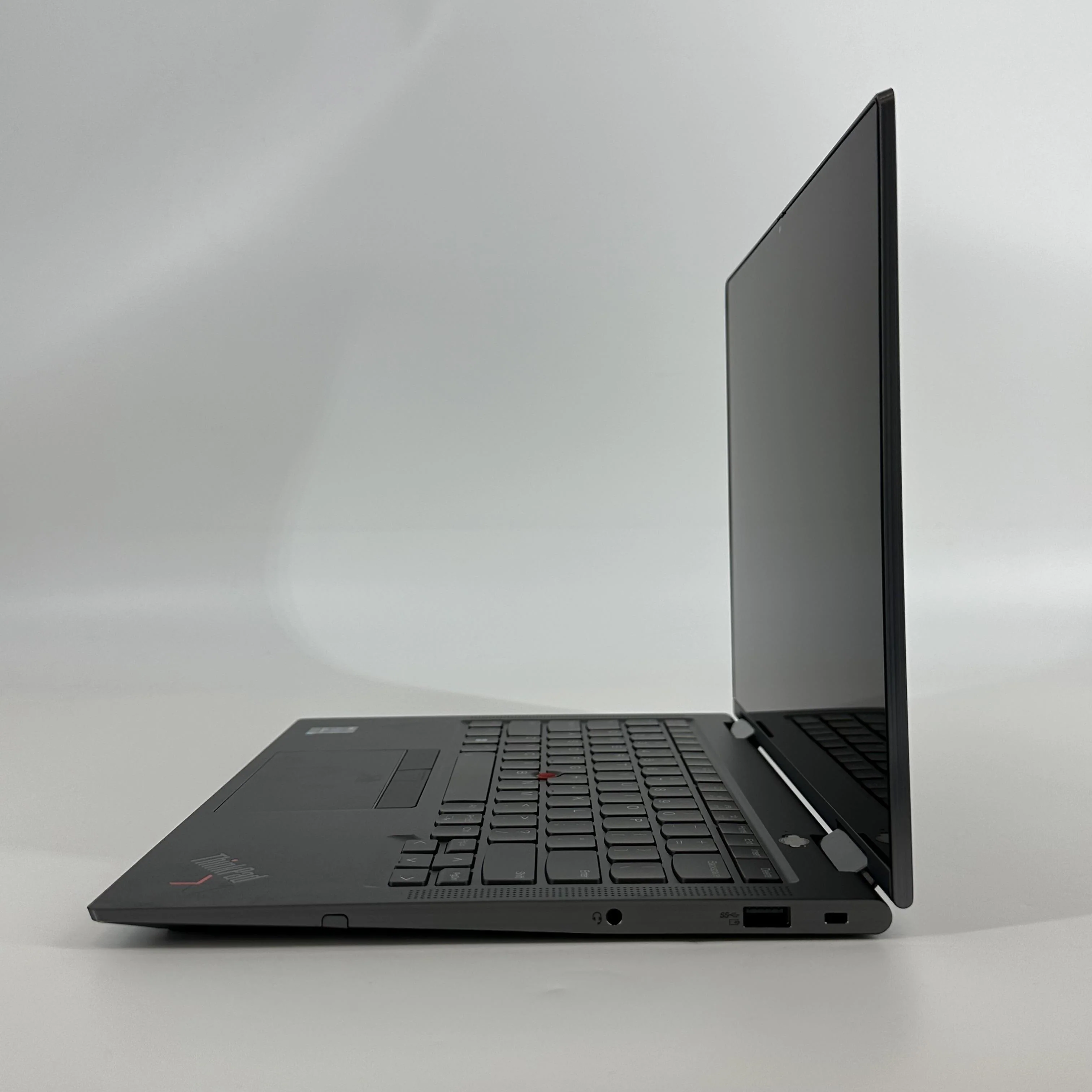 Lenovo ThinkPad X1 Yoga Gen 6 14 Gray 3.0 GHz Intel Core i7 11th Gen. 16GB RAM 512GB Solid State Drive - Image 4