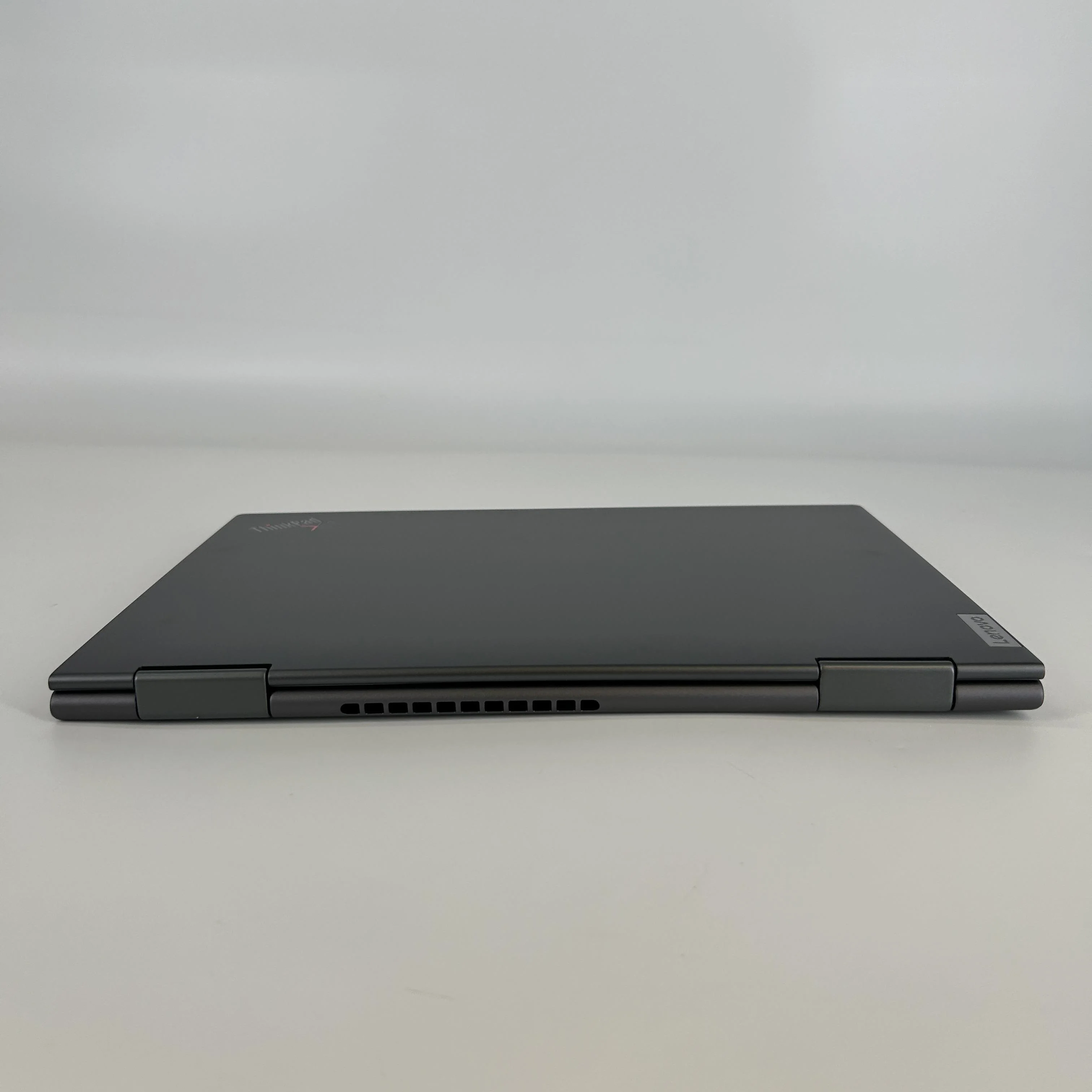 Lenovo ThinkPad X1 Yoga Gen 6 14 Gray 3.0 GHz Intel Core i7 11th Gen. 16GB RAM 512GB Solid State Drive - Image 7