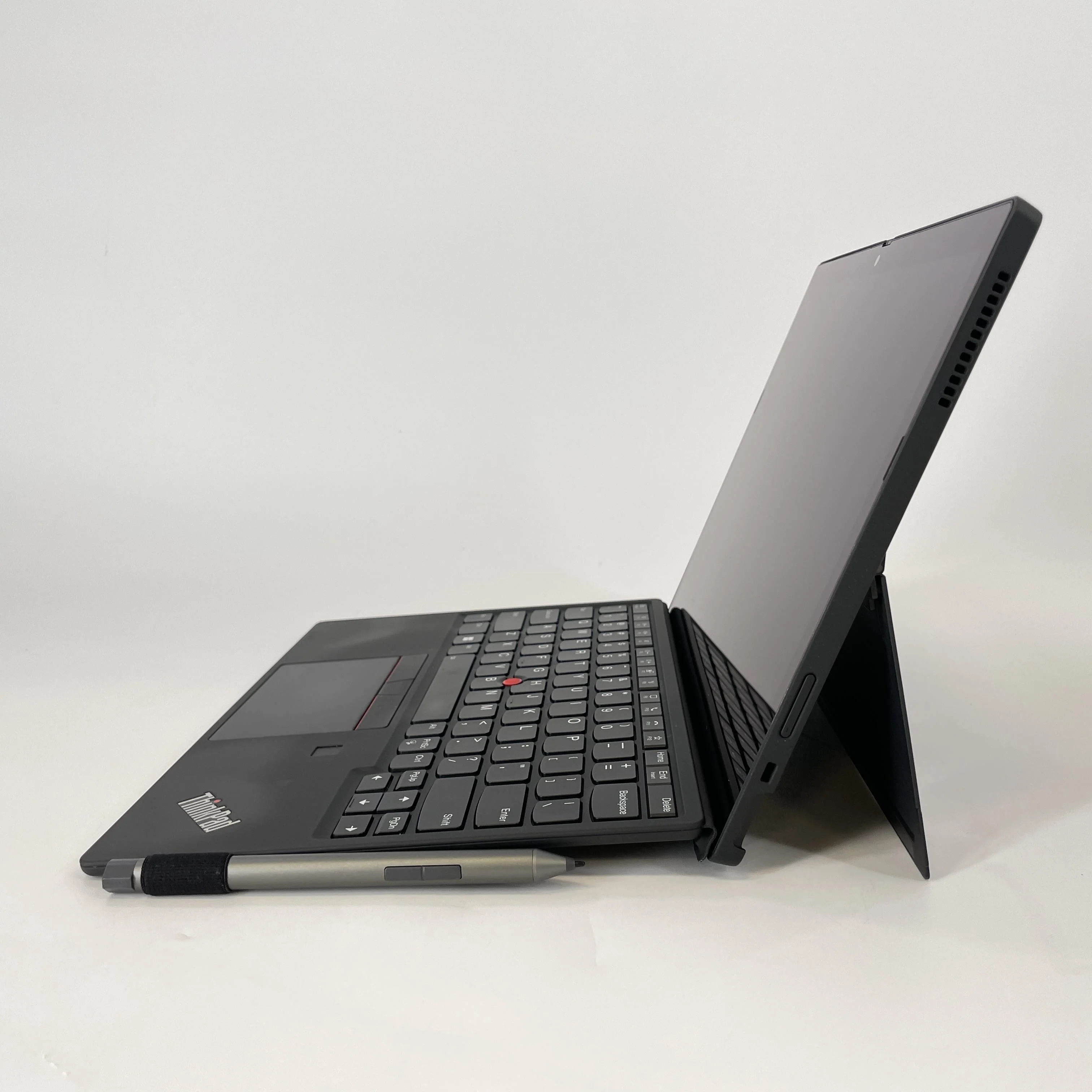 Lenovo ThinkPad X12 Detachable Gen 1 Black WiFi 1.3 GHz Intel Core i7 11th Gen. 16GB RAM 256GB Solid State Drive - Image 3
