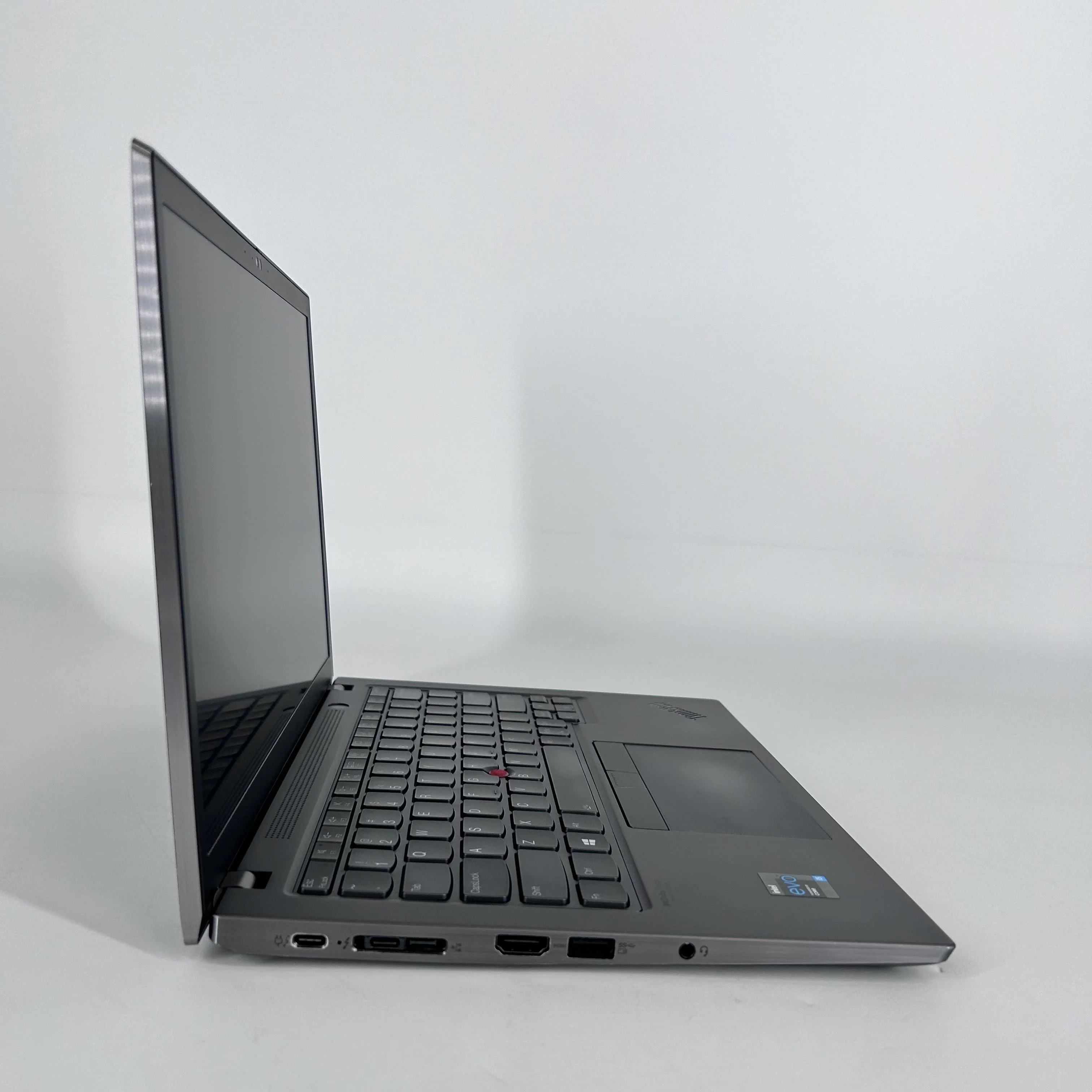 Lenovo ThinkPad X13 Gen 2 Gray 2.4 GHz Intel Core i5 11th Gen. 16GB RAM 512GB Solid State Drive - Image 3