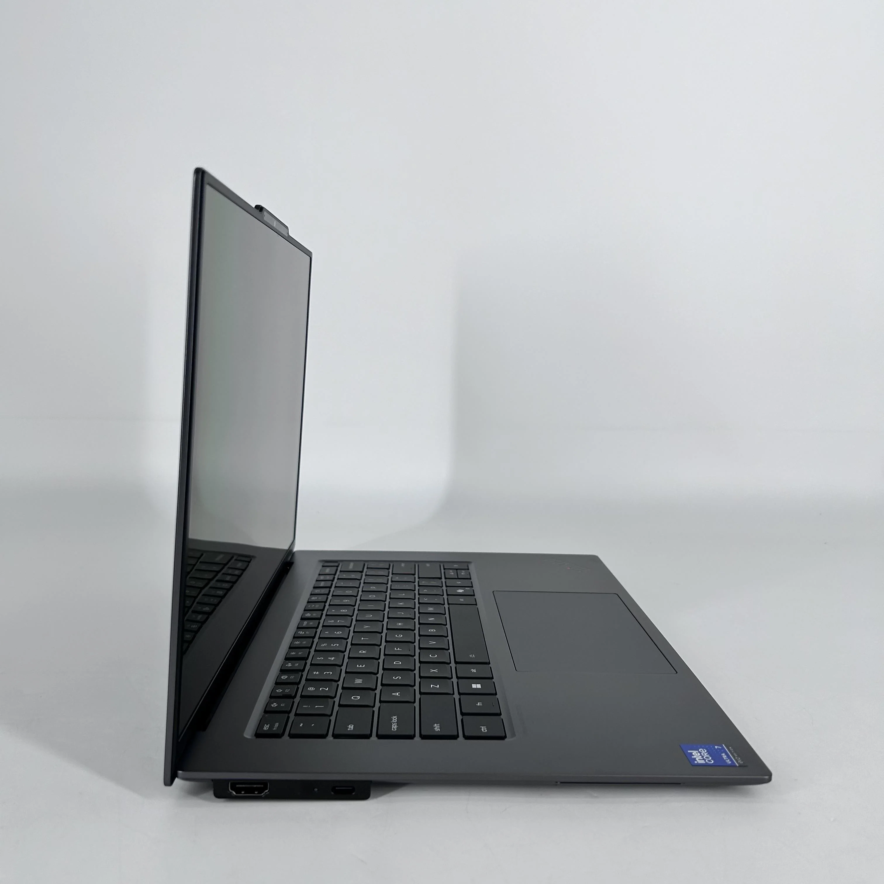 Lenovo ThinkPad X9 15 Gray 2.2 GHz Intel Core Ultra 7 Series 2 32GB RAM 1TB Solid State Drive - Image 3