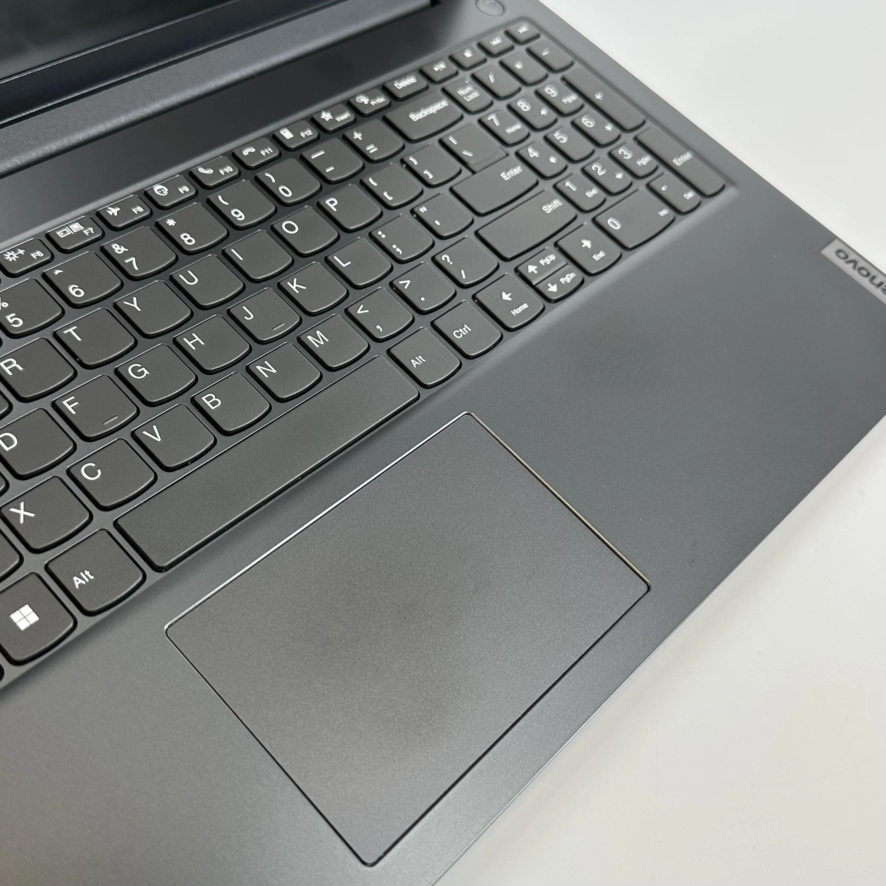 Lenovo V15 G3 15.6 Gray 1.3 GHz Intel Core i5 12th Gen. 16GB RAM 1TB Solid State Drive - Image 7