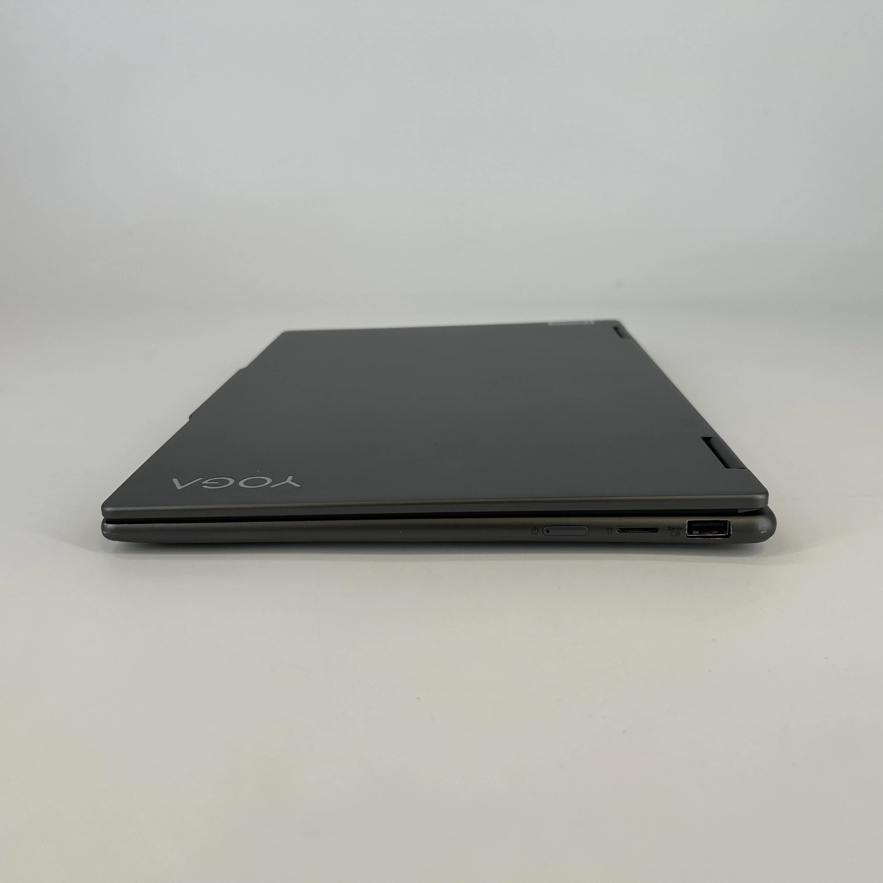 Lenovo Yoga 7i 14 Gray 1.3 GHz Intel Core i5 13th Gen. 16GB RAM 512GB Solid State Drive - Image 7