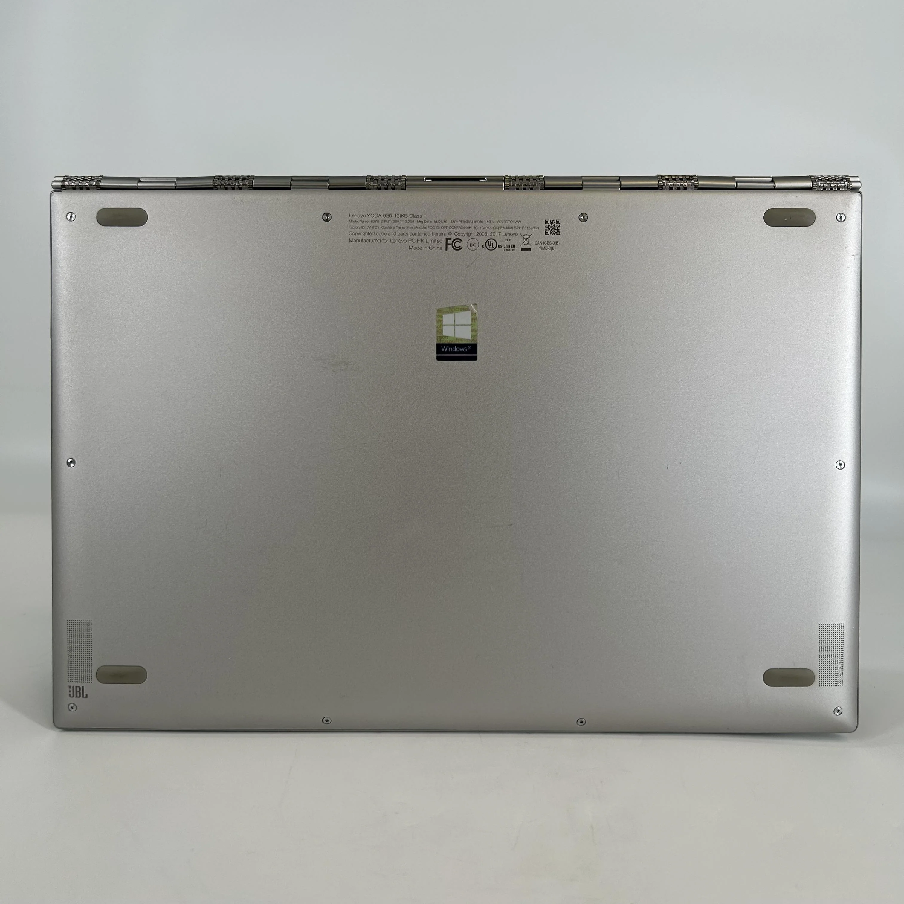 Lenovo Yoga 920 13.9 Silver 1.8 GHz Intel Core i7 8th Gen. 16GB RAM 512GB Solid State Drive - Image 5