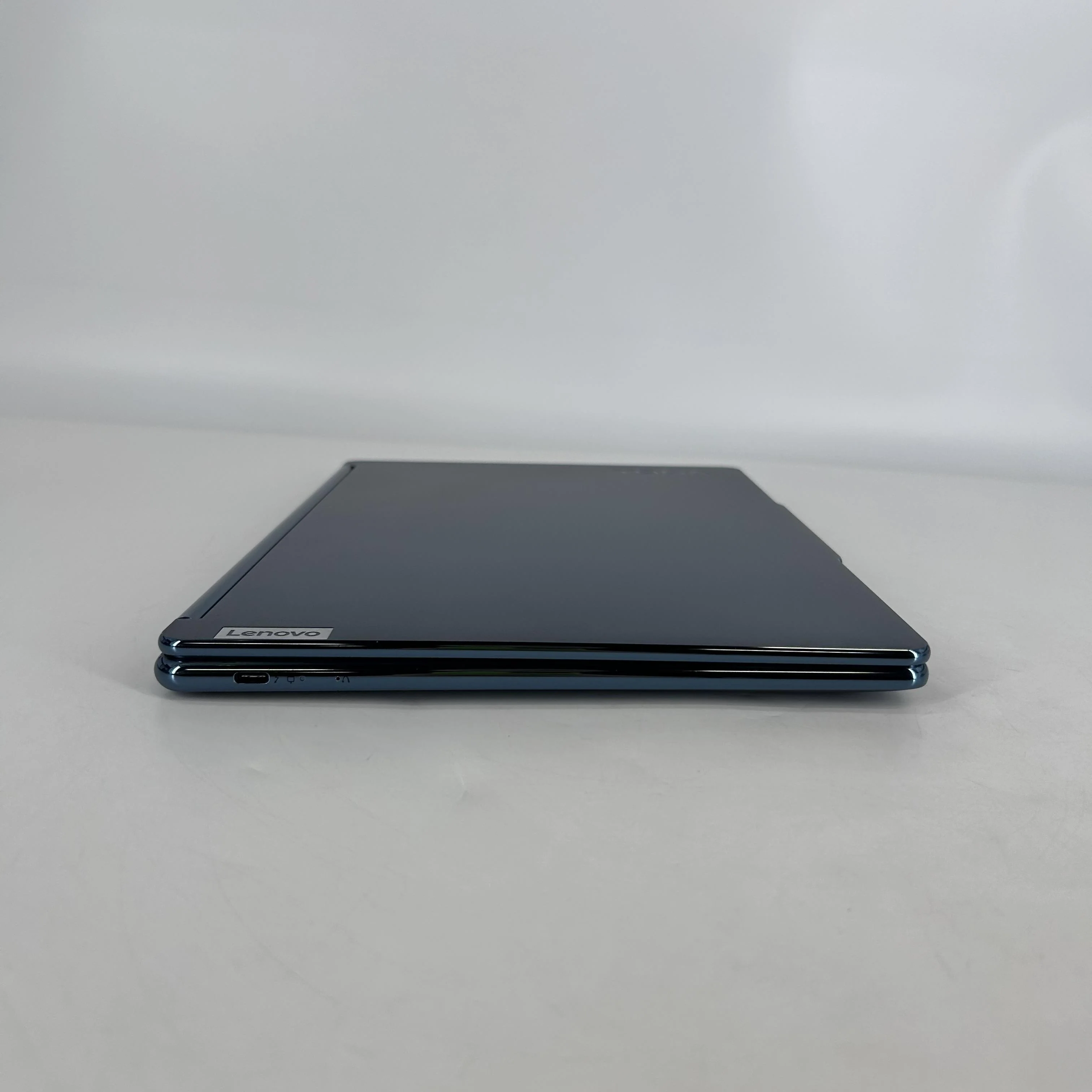 Lenovo Yoga Book 9i 13.3 Blue 1.7 GHz Intel Core i7 13th Gen. 16GB RAM 1TB Solid State Drive - Image 6
