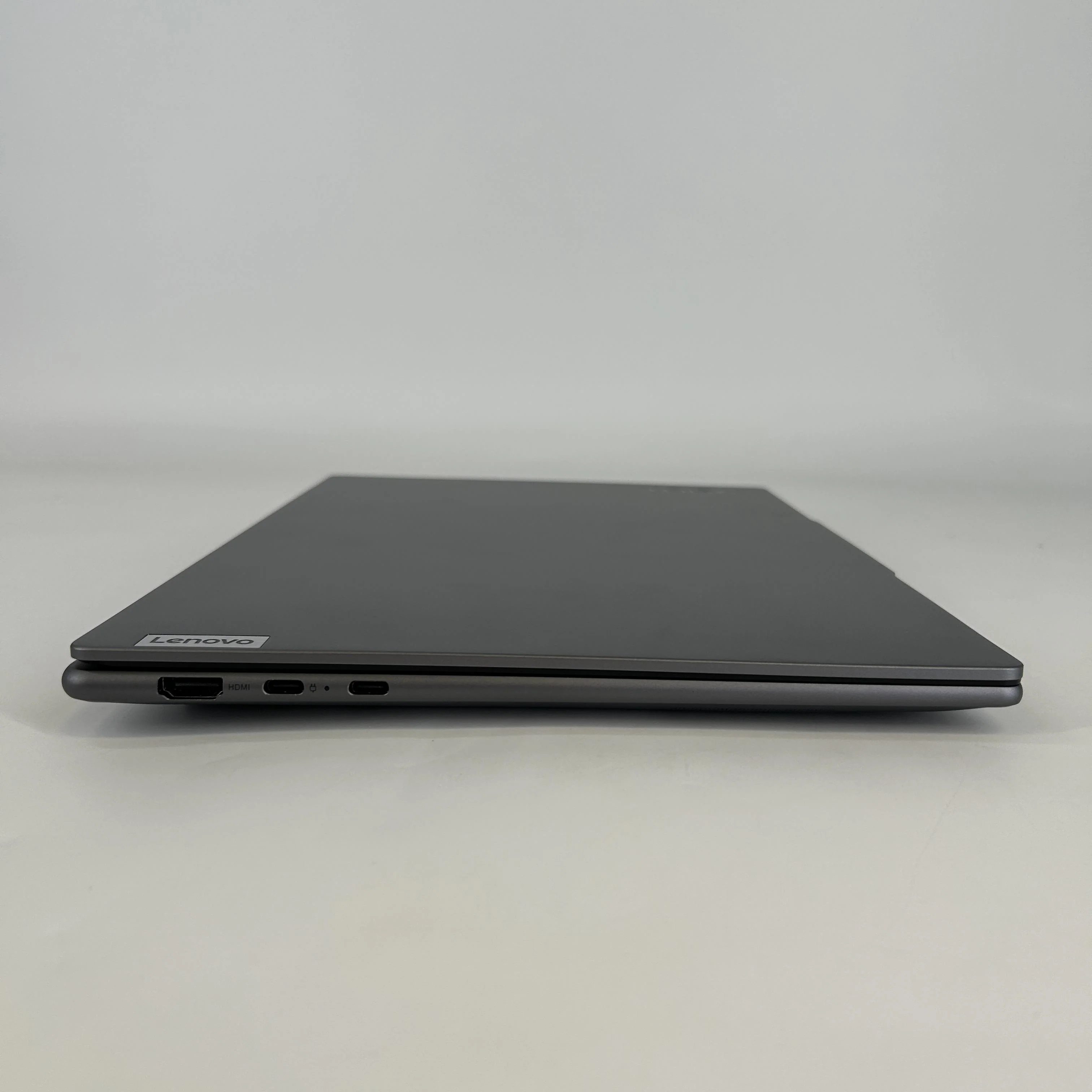 Lenovo Yoga Pro 7 14.5 Silver 3.8 GHz AMD Ryzen 7 8845HS 16GB RAM 1TB Solid State Drive NVIDIA GeForce RTX 3050 6 GB - Image 9