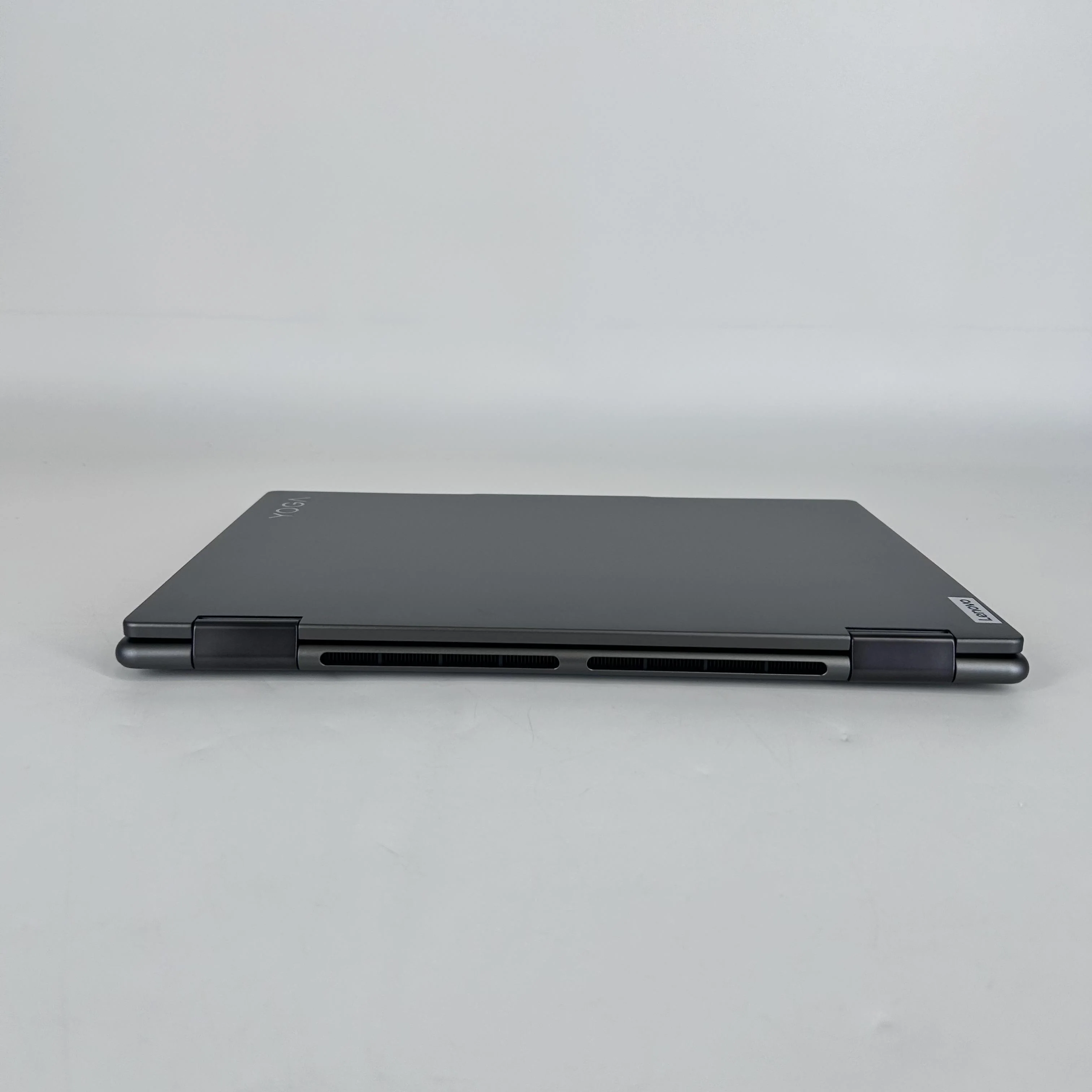 Lenovo Yoga Slim 7i 14 Gray 1.7 GHz Intel Core Ultra 7 16GB RAM 1TB Solid State Drive - Image 6