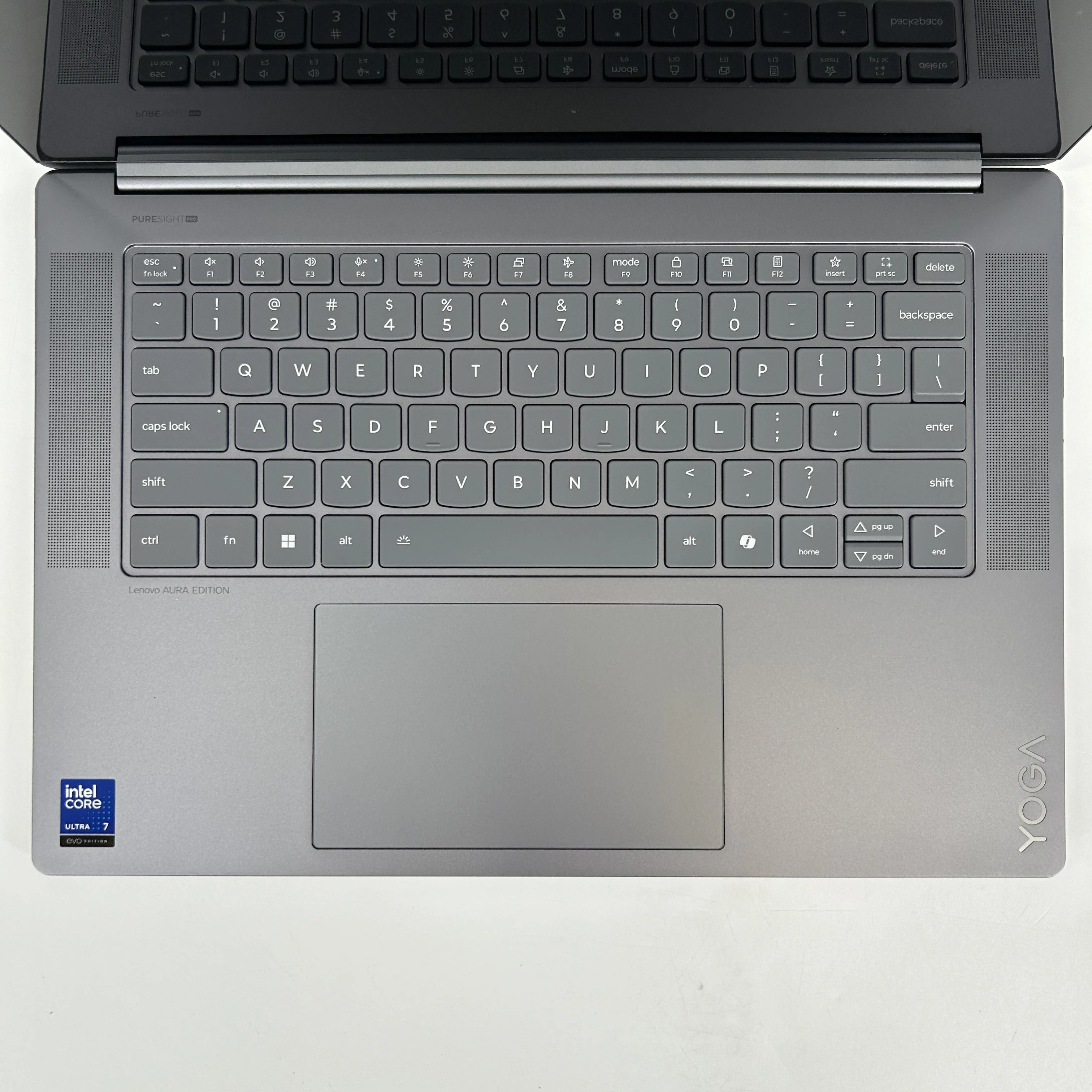 Lenovo Yoga Slim 7i 15.3 Gray 2.2 GHz Intel Core Ultra 7 Series 2 32GB RAM 1TB Solid State Drive - Image 2
