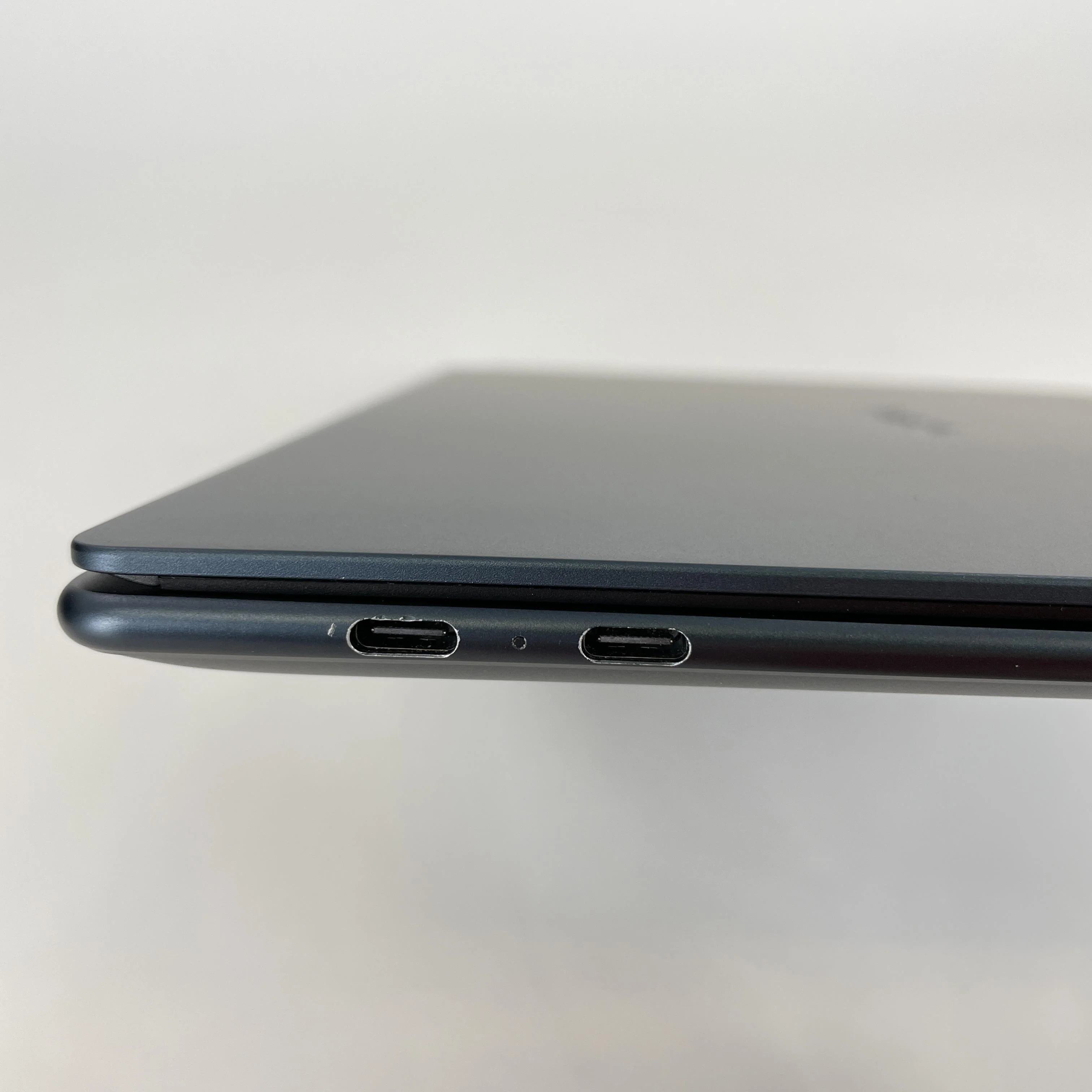 Lenovo Yoga Slim 7x 14.5 Blue 3.4 GHz Qualcomm Snapdragon X Elite 32GB RAM 1TB Solid State Drive - Image 7