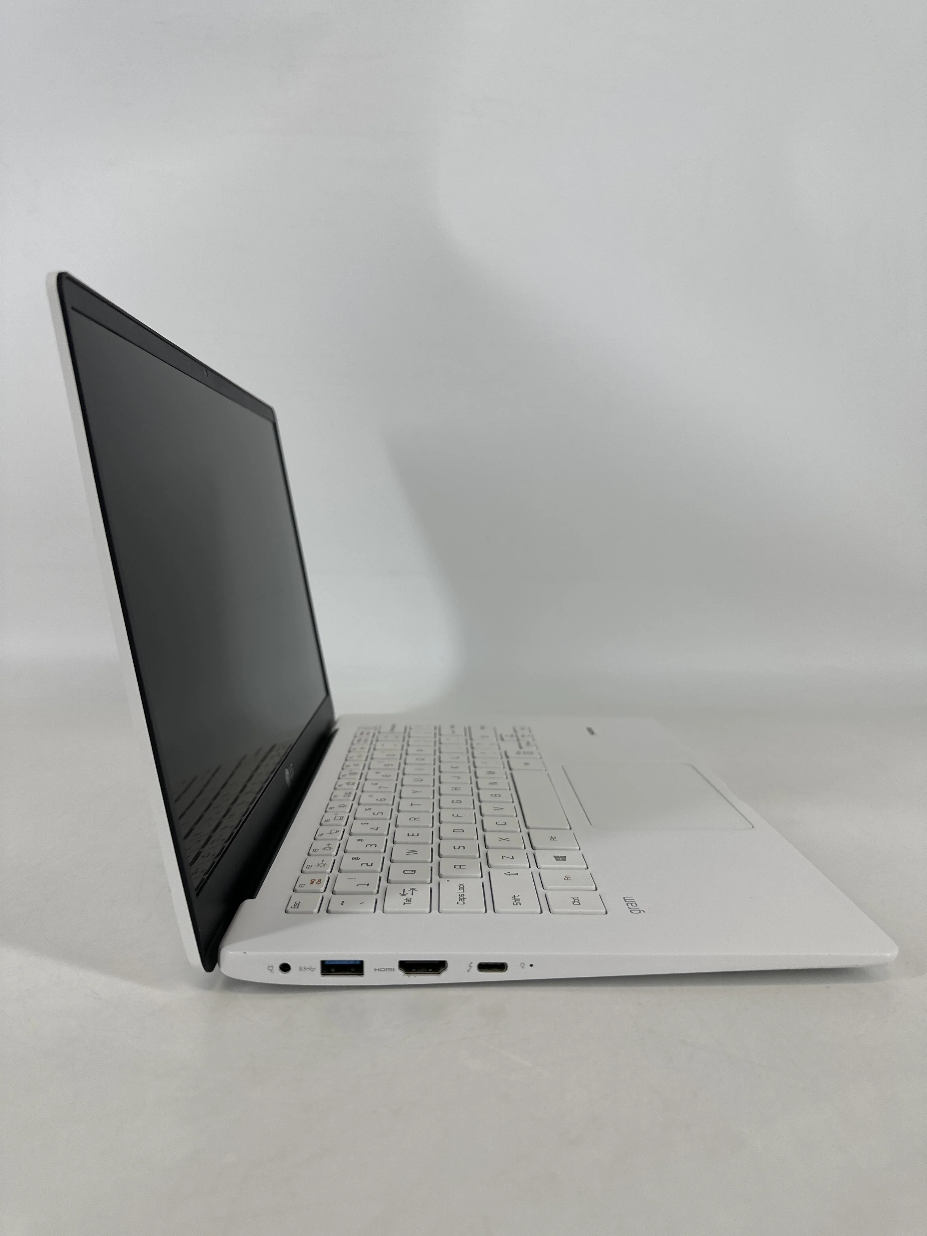 LG Gram 14 White 1.2 GHz Intel Core i5 10th Gen. 8GB RAM 256GB Solid State Drive - Image 3