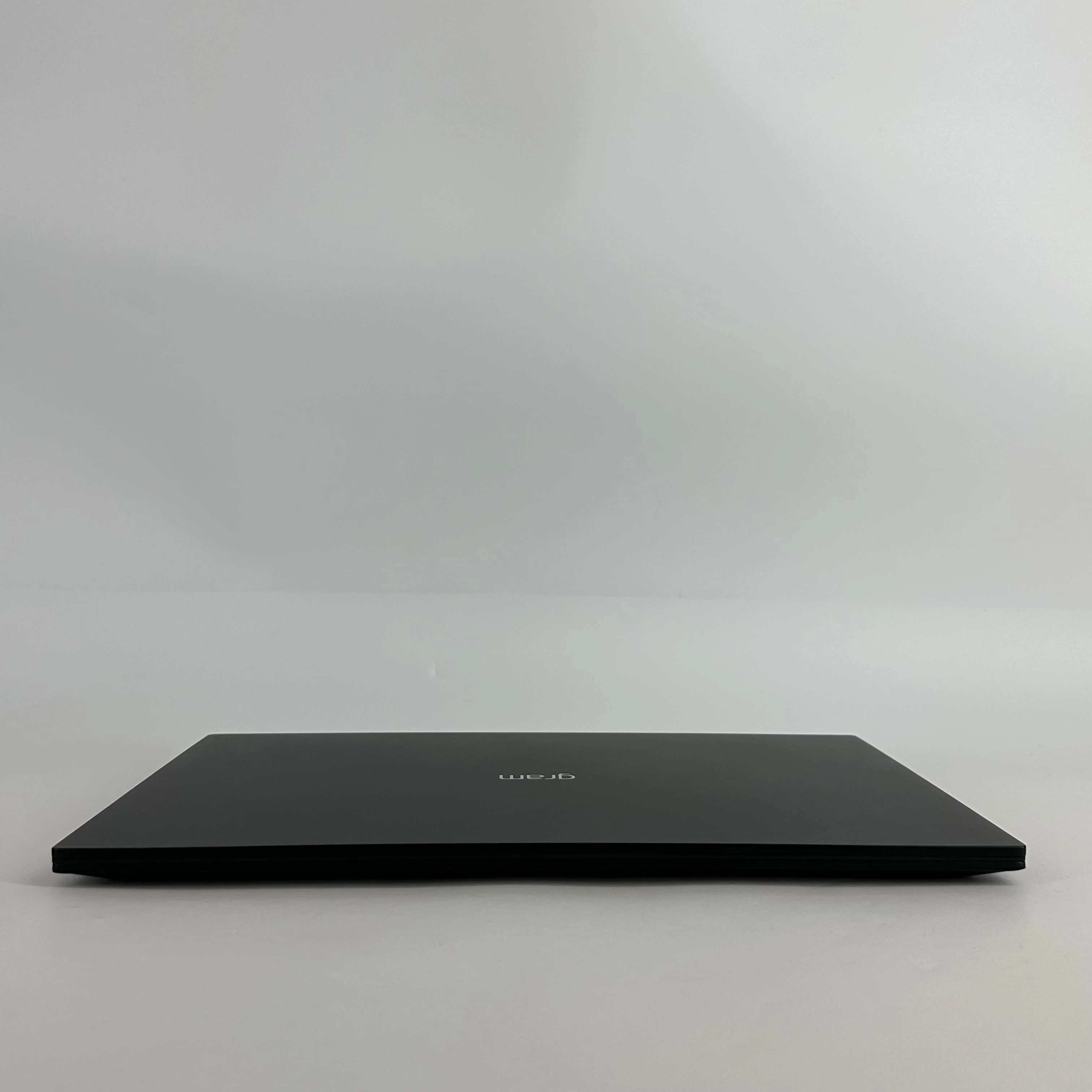 LG Gram 17 Black 2.2 GHz Intel Core Ultra 7 Series 2 32GB RAM 1TB Solid State Drive - Image 8