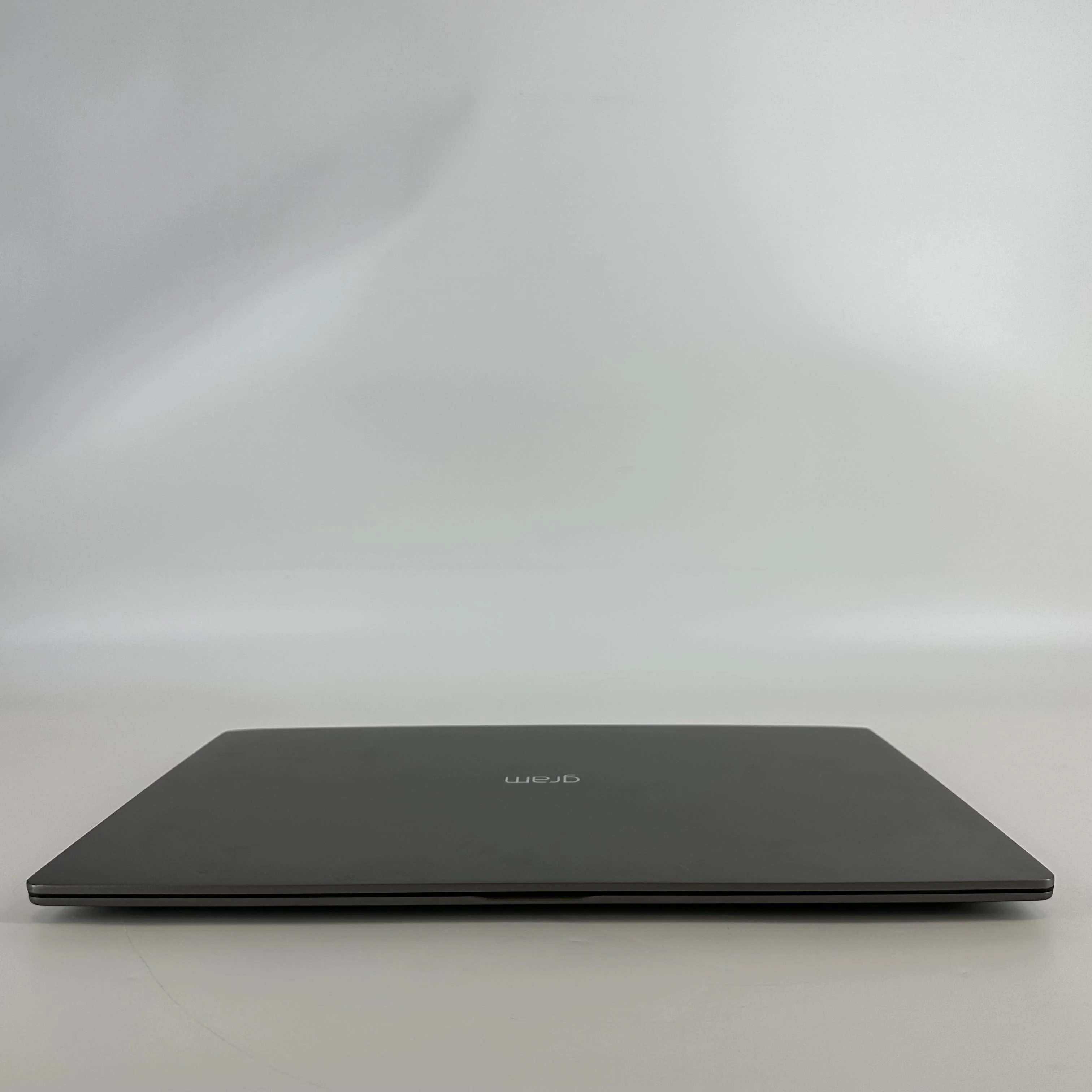 LG Gram 17 Gray 2.8 GHz Intel Core i7 11th Gen. 16GB RAM 1TB Solid State Drive - Image 9